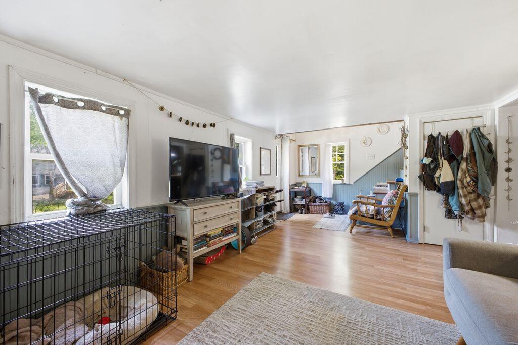 239 N Raymond Road