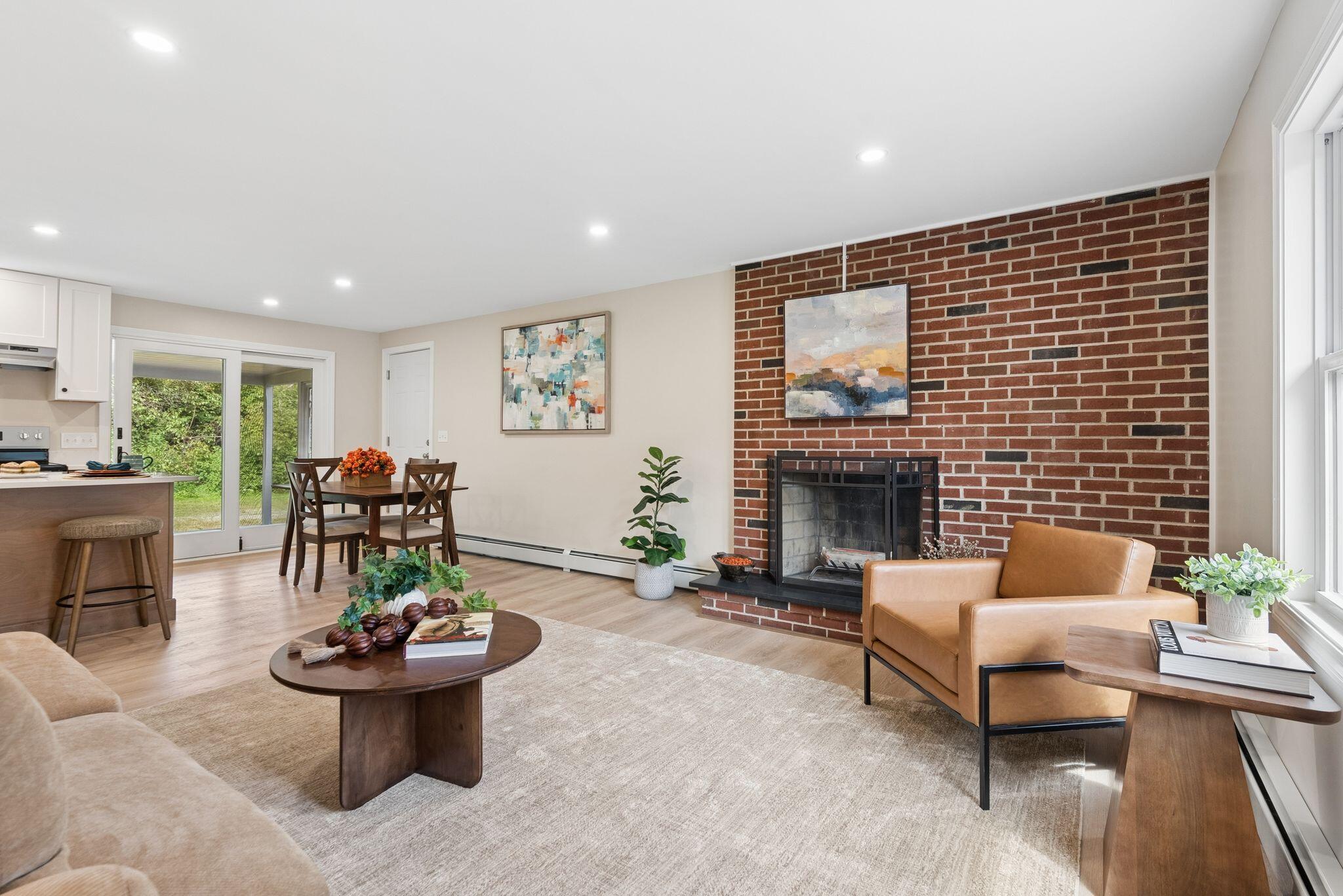 6 Ledgemere Drive