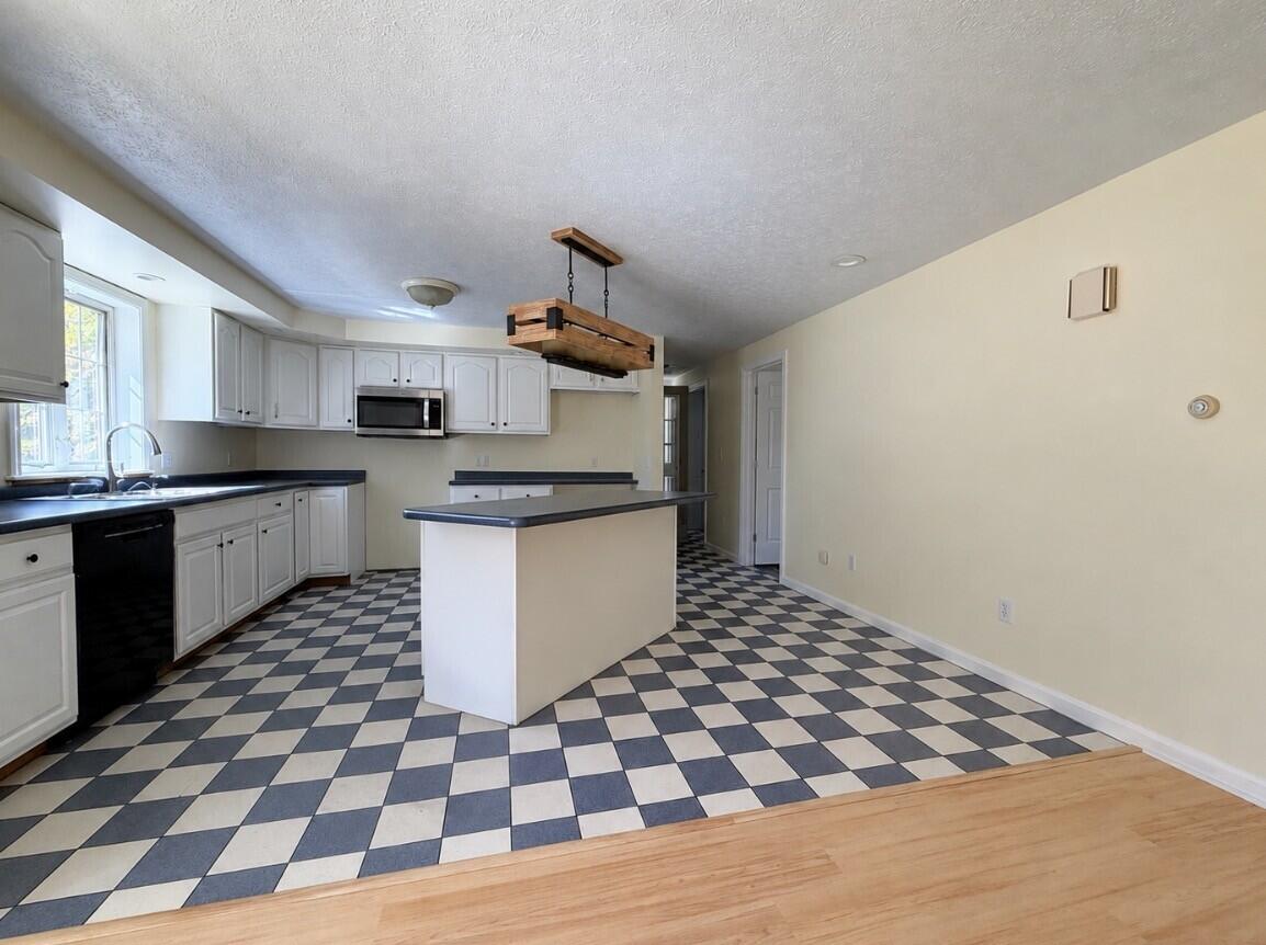 181 Mast Road