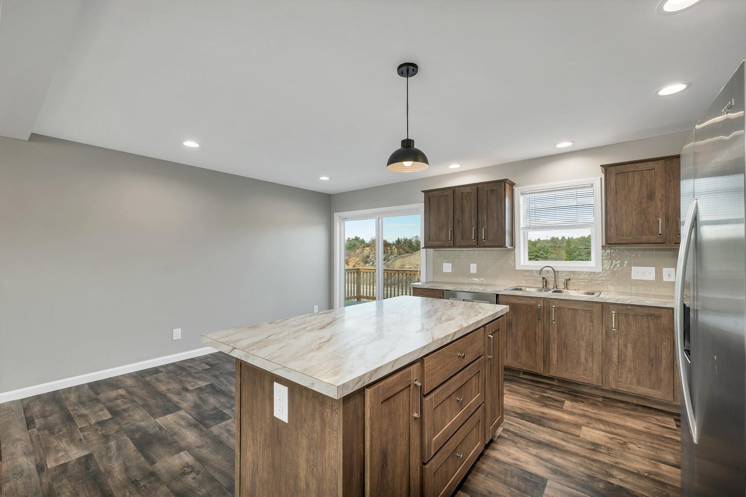 14 Colony Way