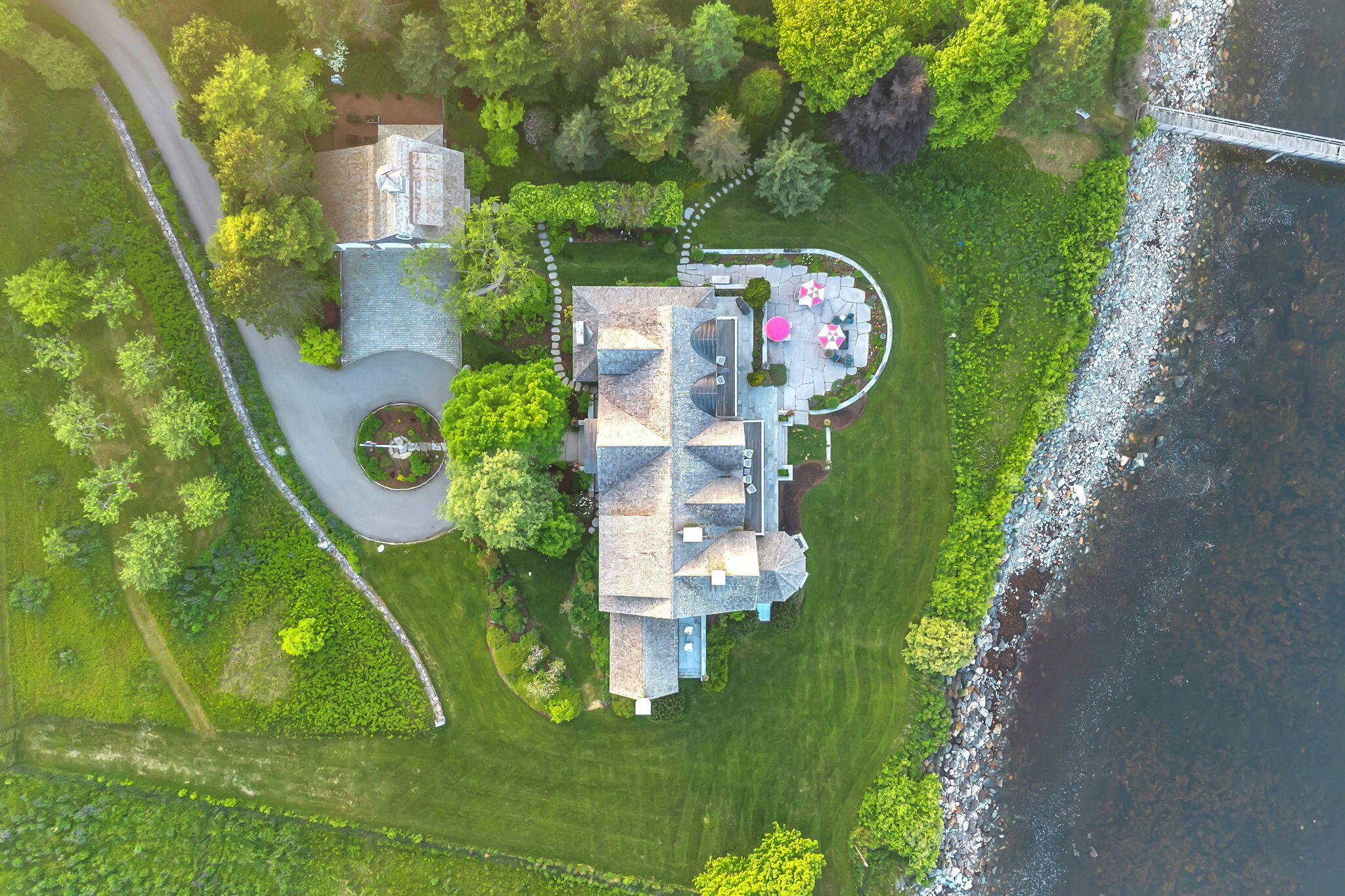 425 Seawall Road