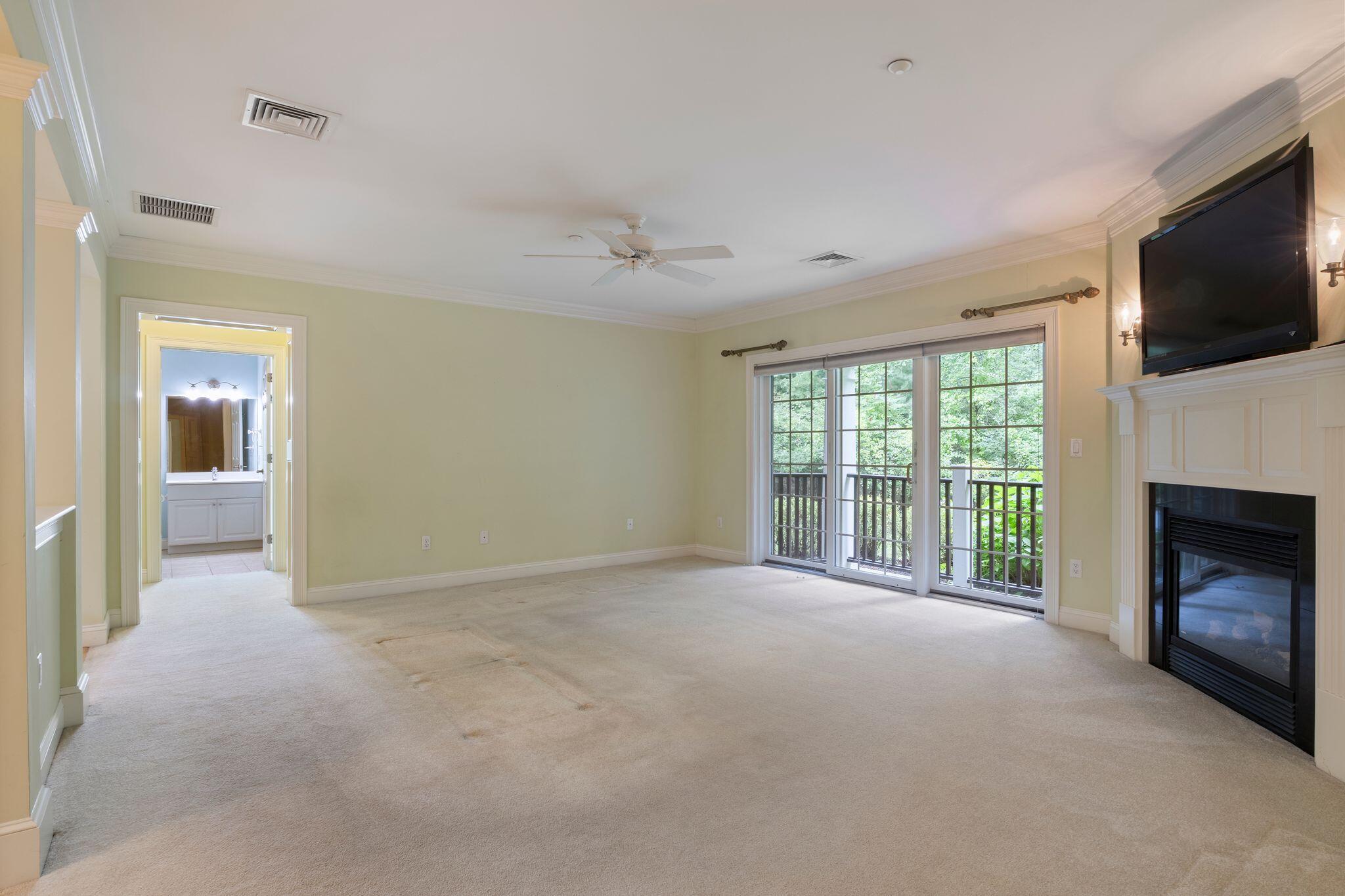 100 Shepards Cove Road F103