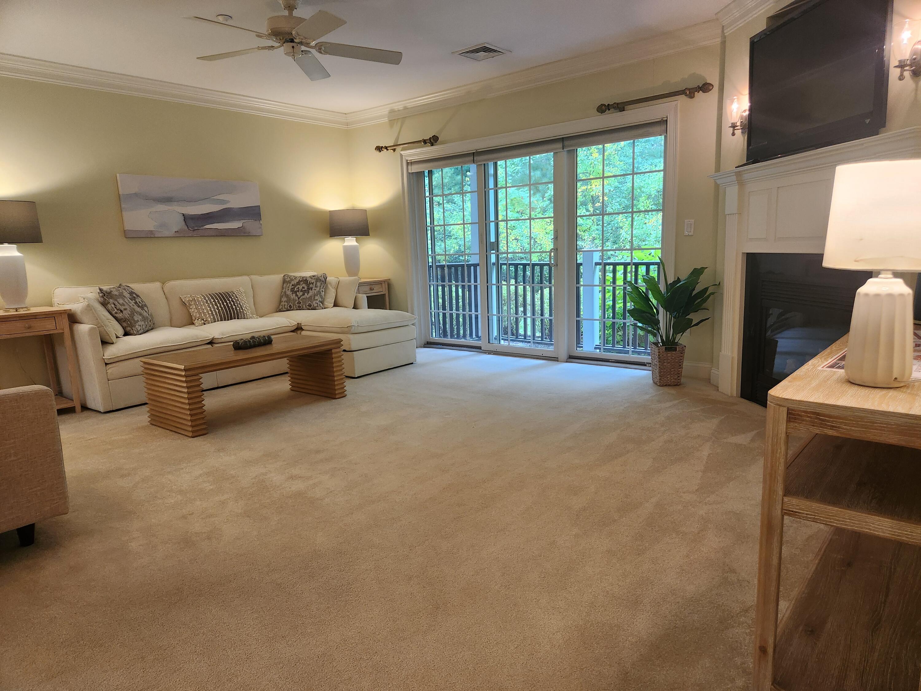 100 Shepards Cove Road F103