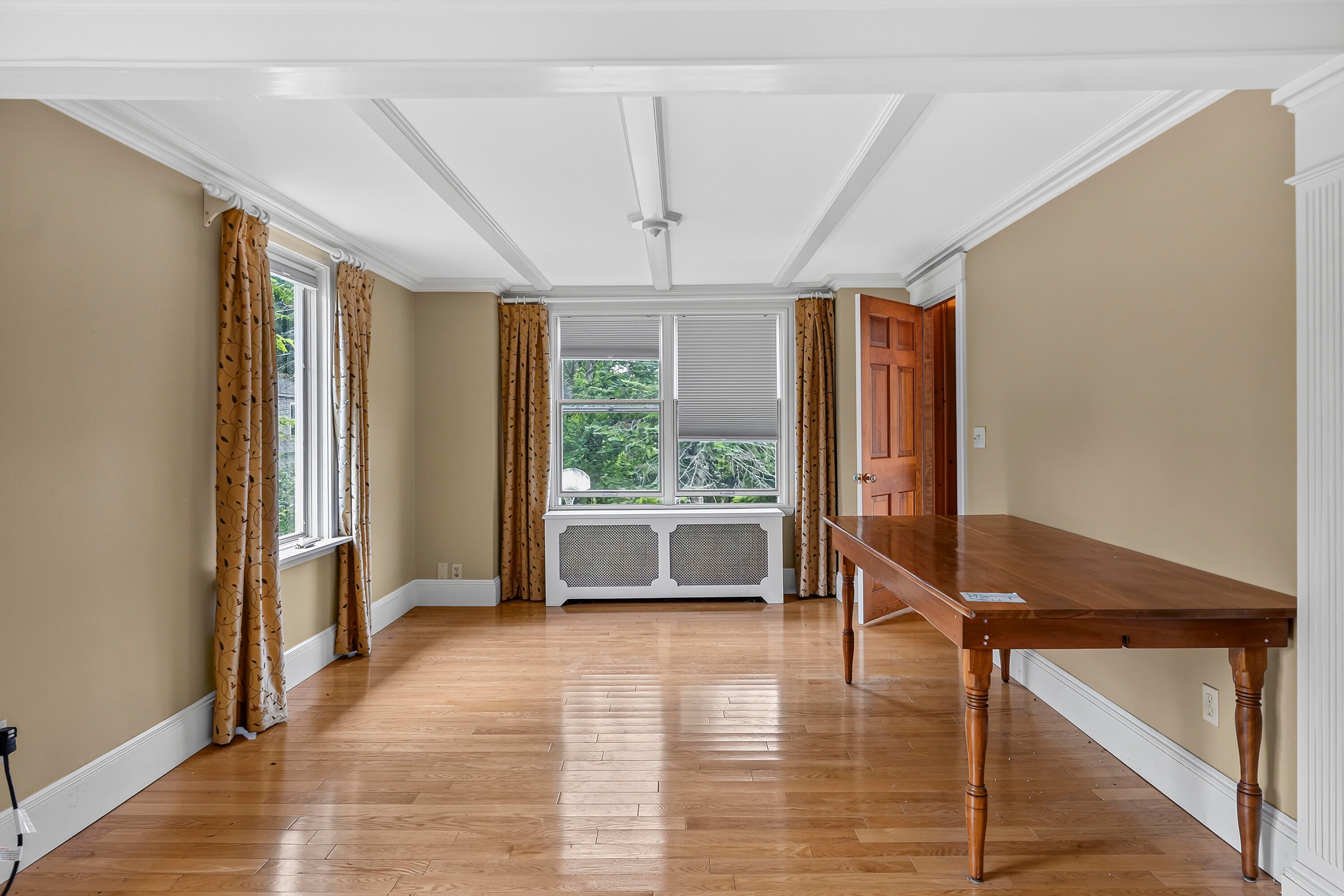 16 Beacon Avenue