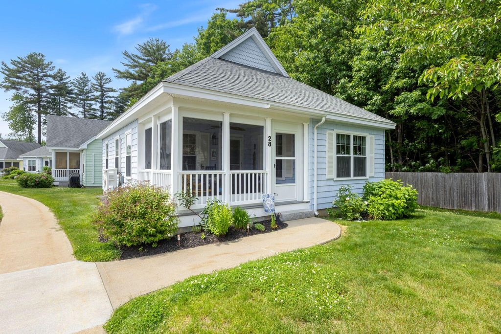 Photo of 28 Summer Winds Drive #28, Old Orchard Beach, ME 04064 (MLS # 1667485)