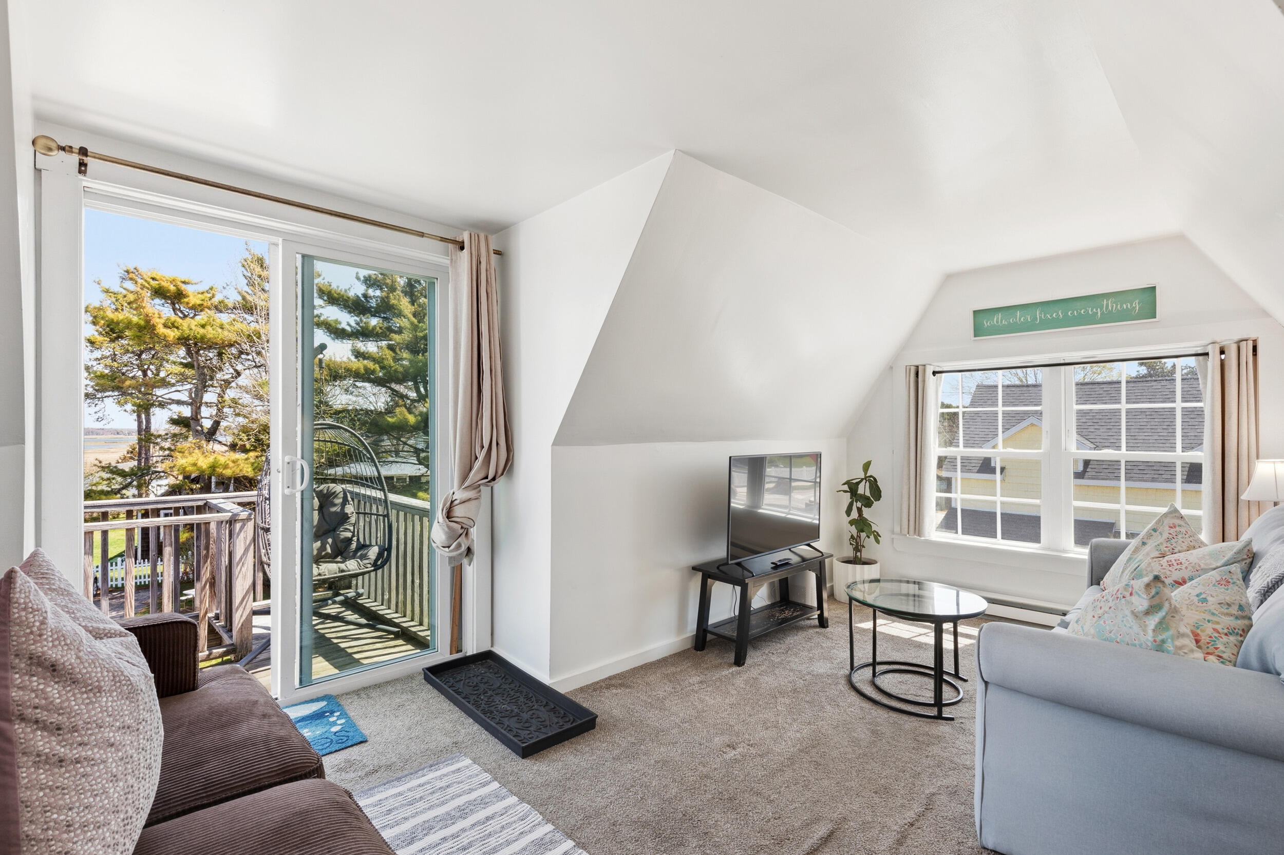 360 Pine Point Road