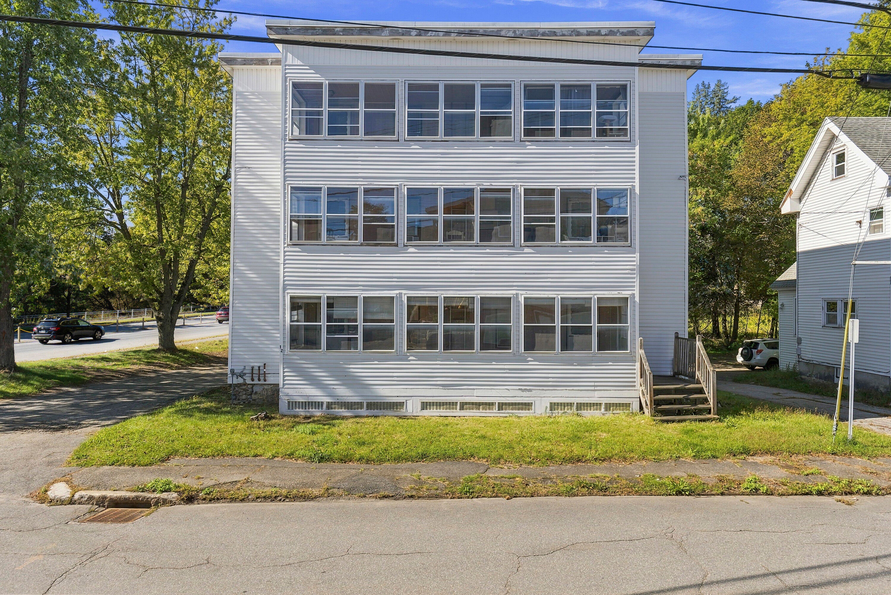 12 Swan Street