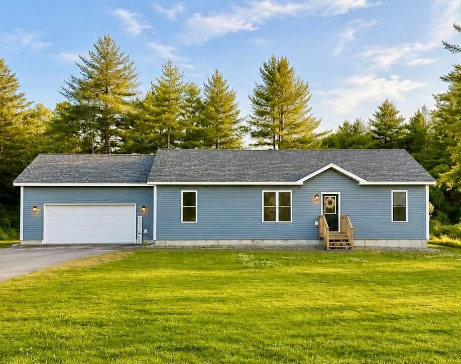Photo of 28 Coe Street, Auburn, ME 04210 (MLS # 1666447)