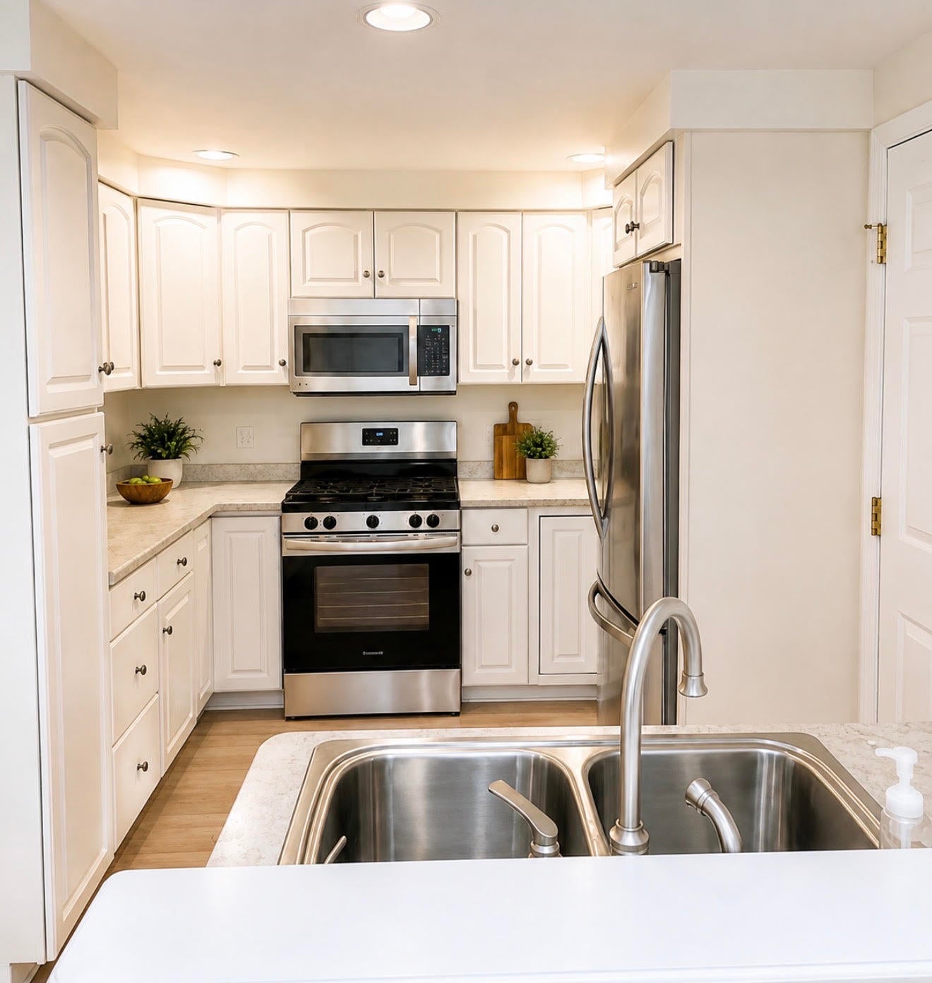 6 Sterling Drive 6
