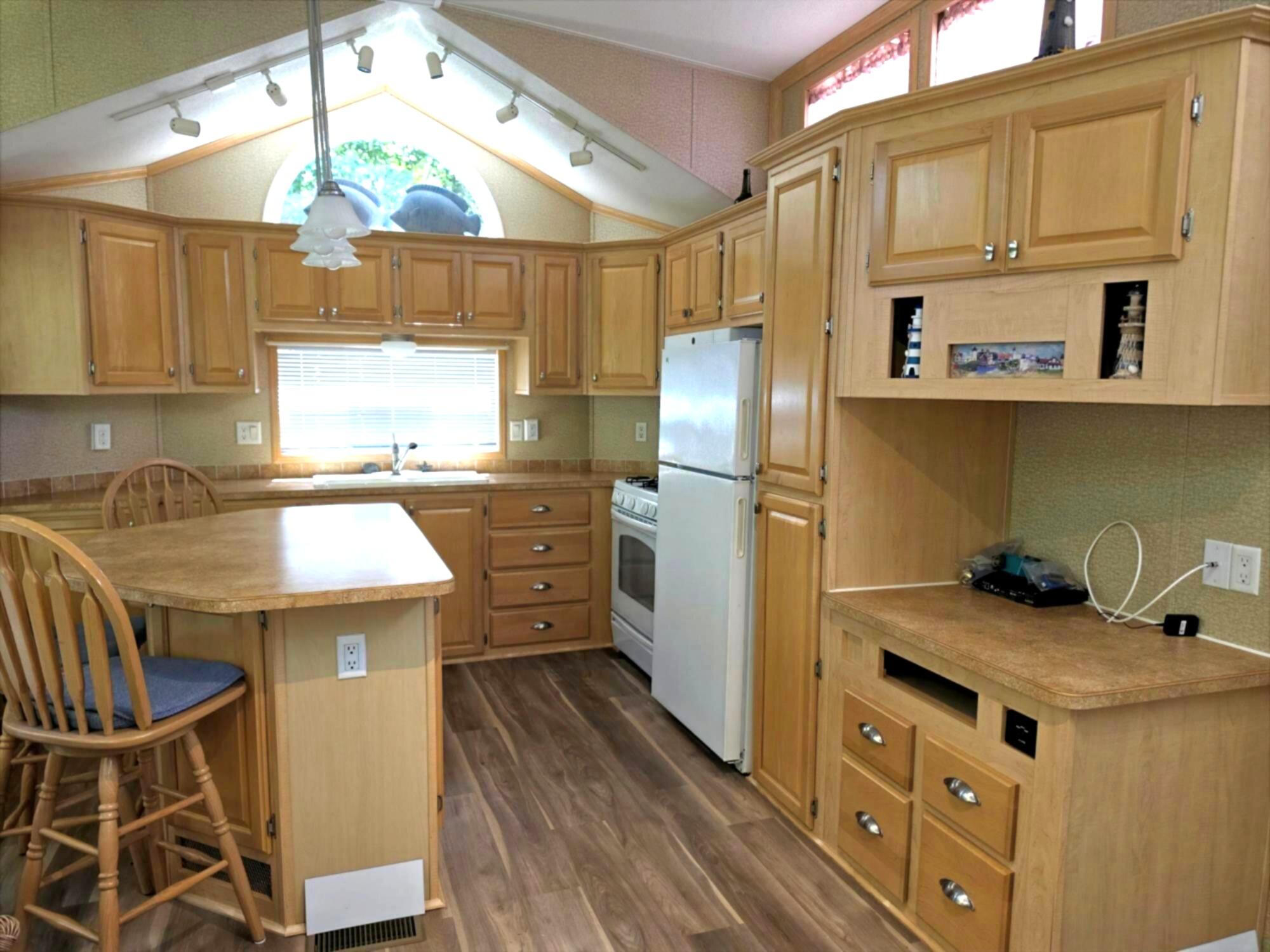 430 Post Road 260