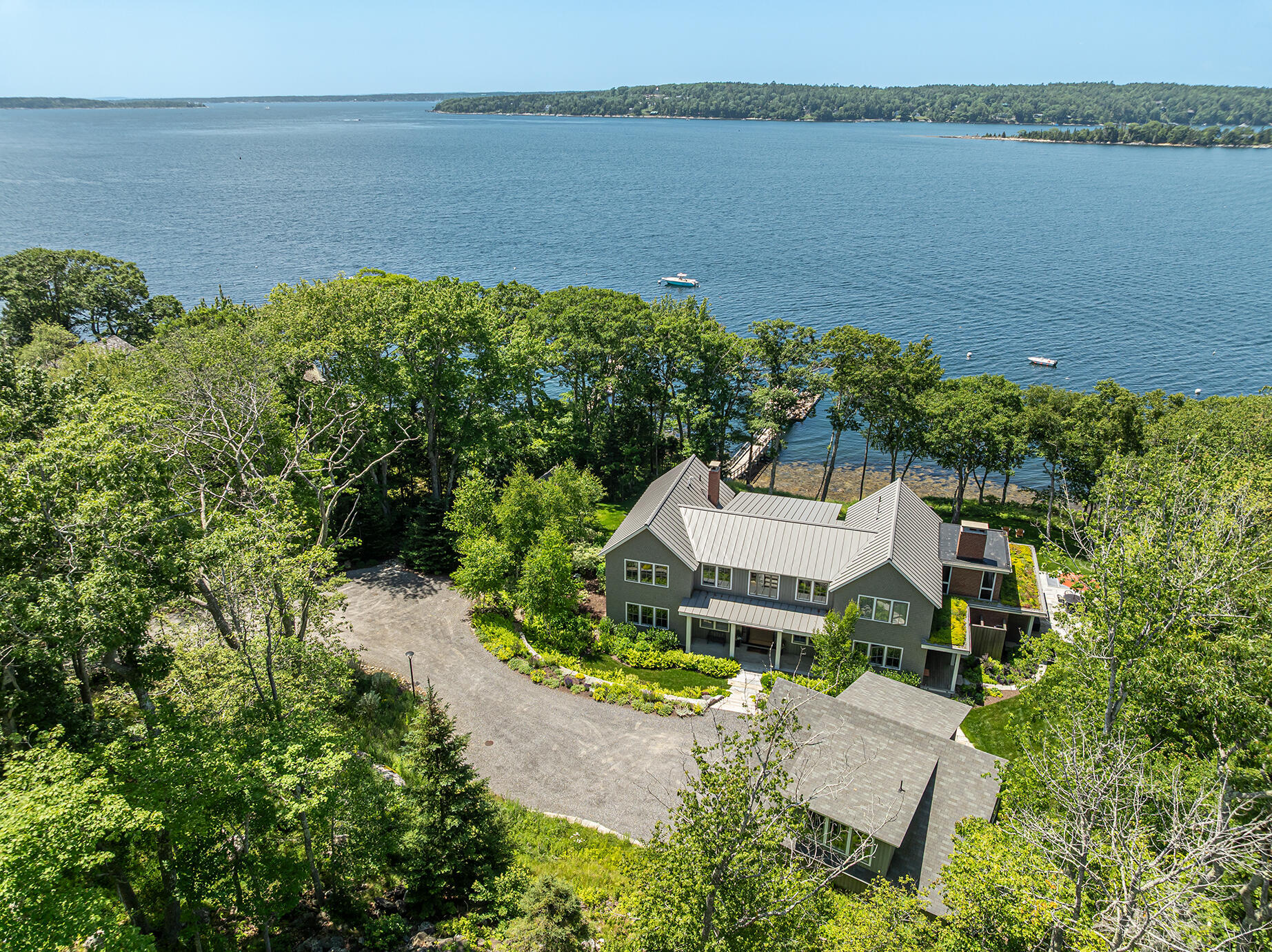 30 Edgewater Way