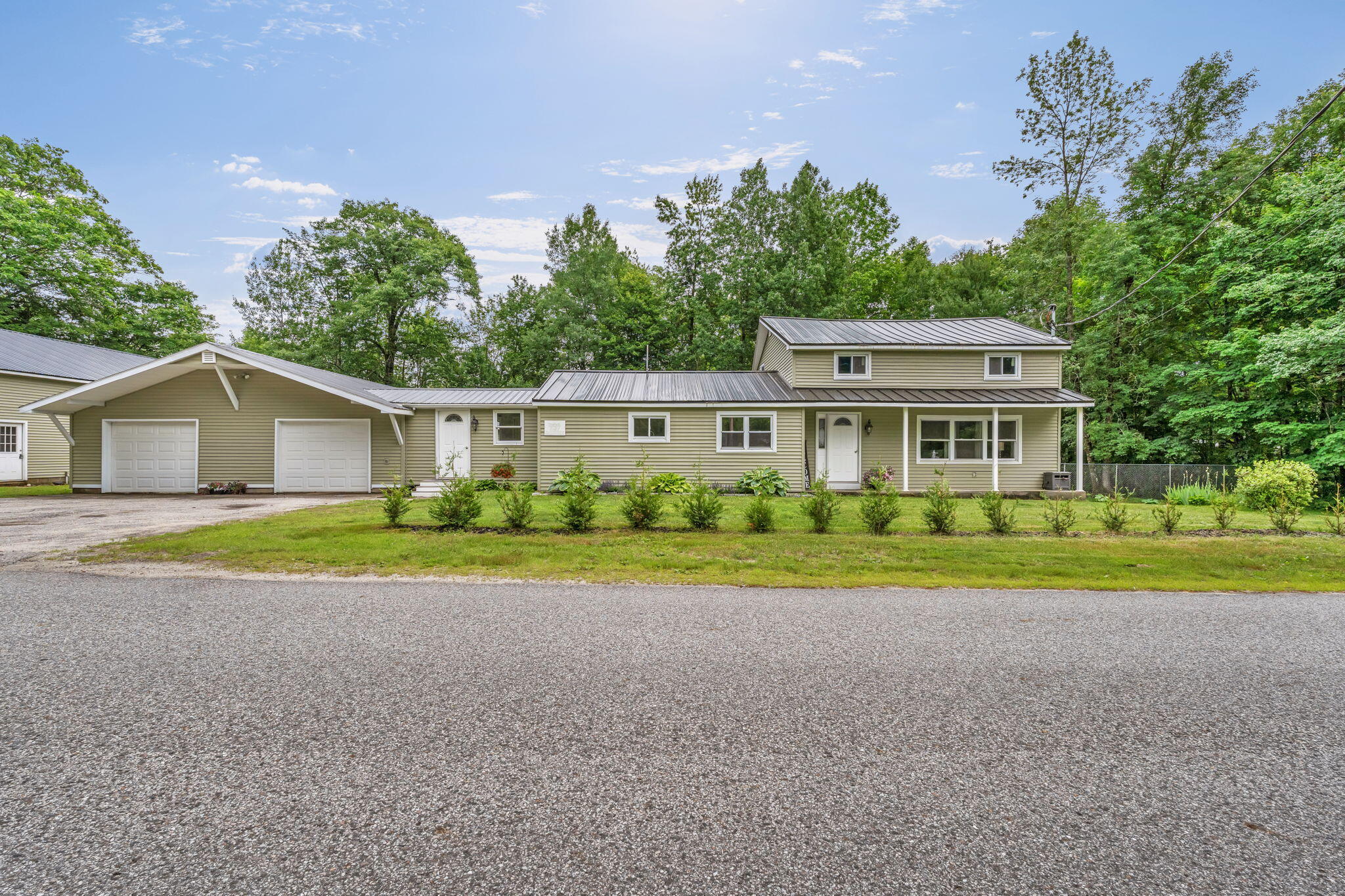 27 Hooper Pond Road
