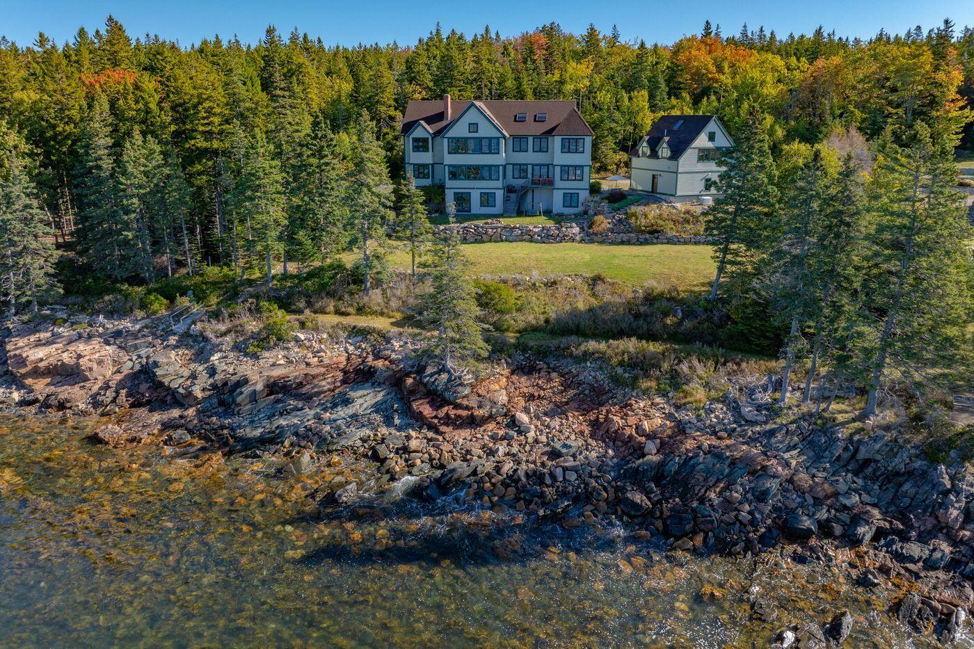 72 Jordan Harbor Road
