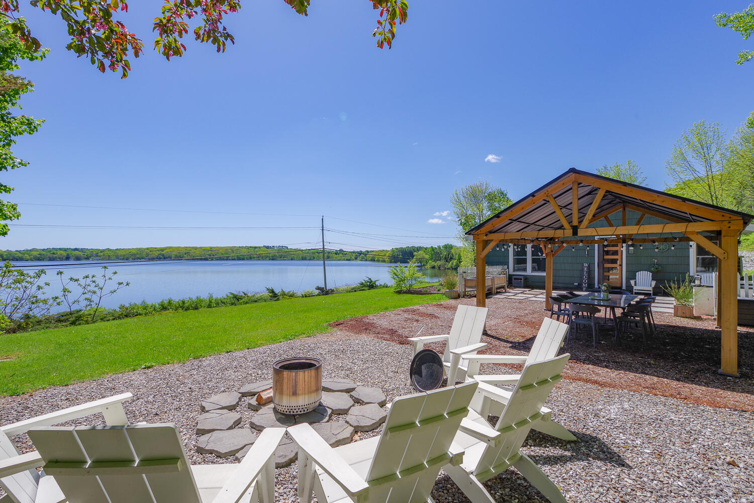 170 Lakeview Drive
