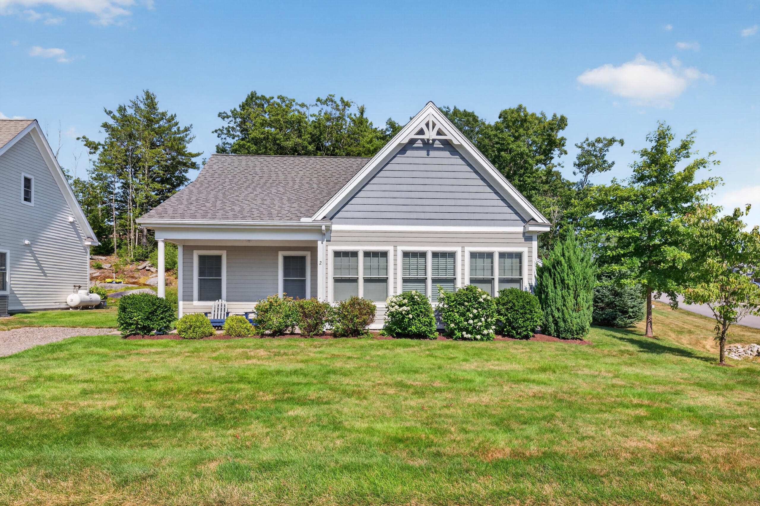 2 Kings Pine Lane 123