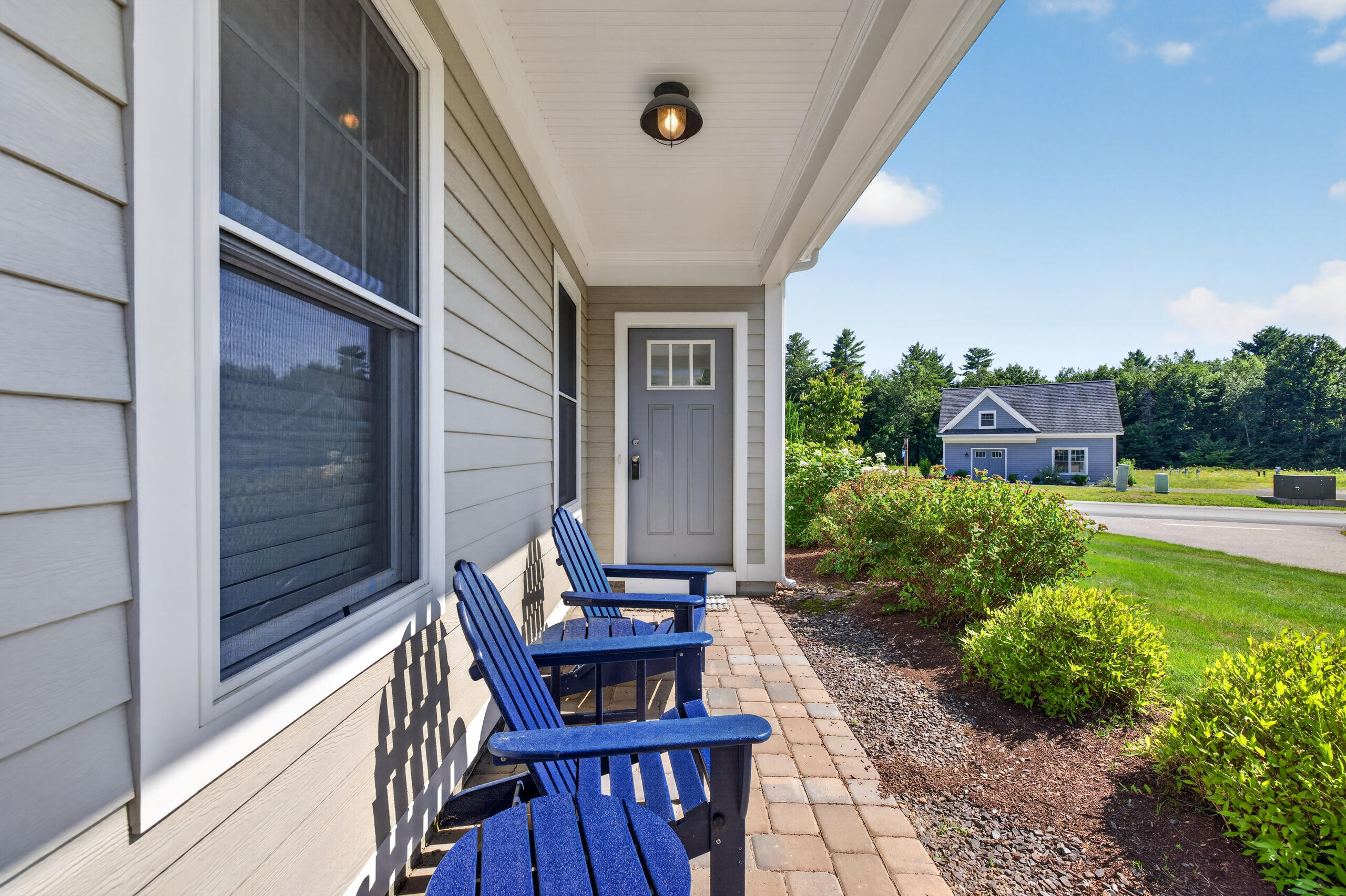 2 Kings Pine Lane 123