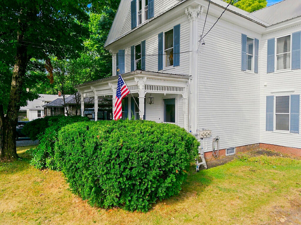 52 Kinderhook Street