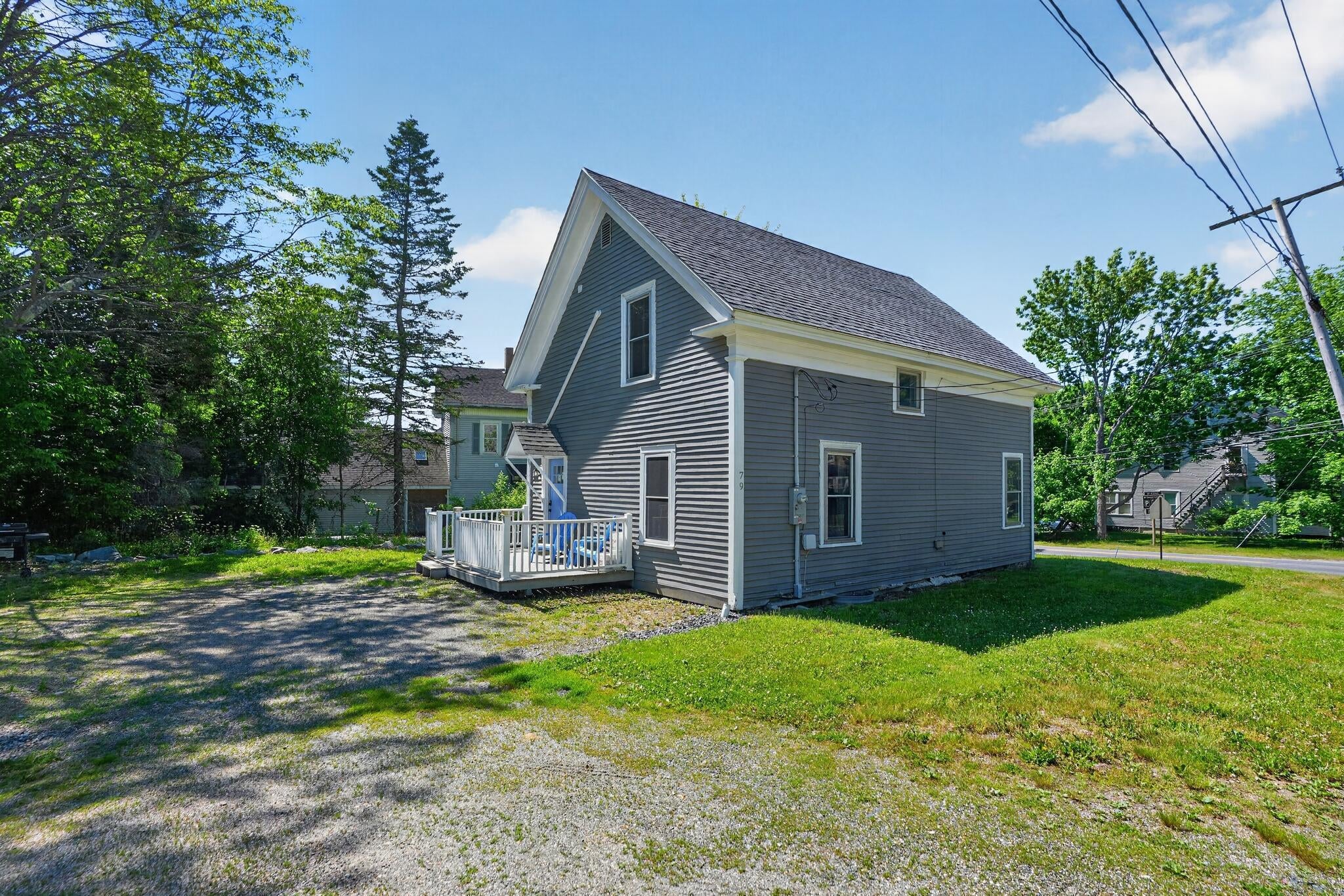 79 Oak Street