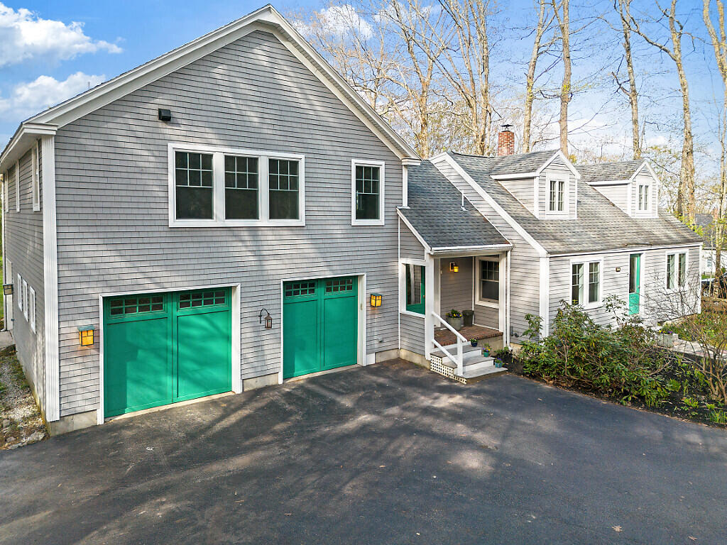 183 Mountain Road