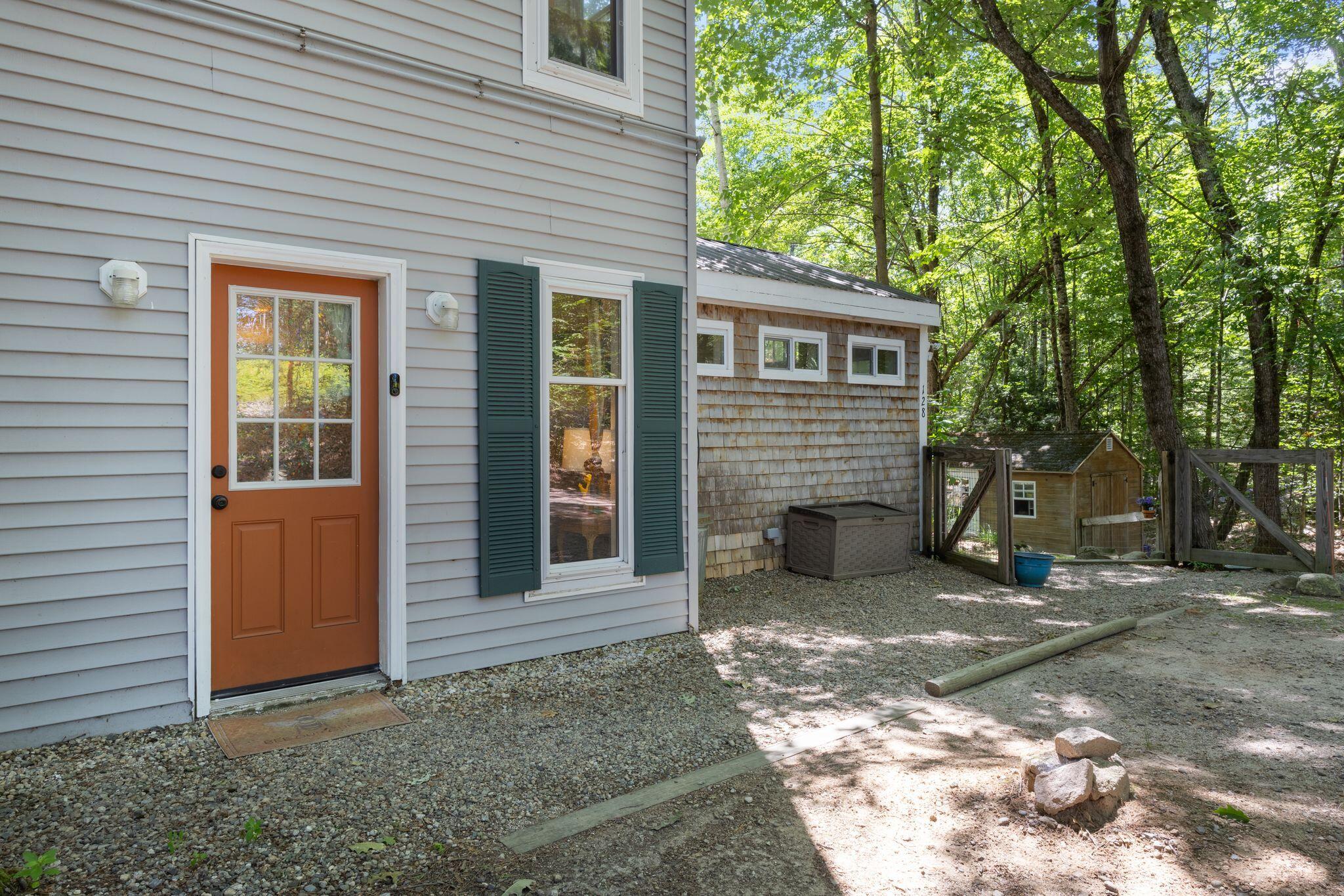 128 Pleasant View Drive