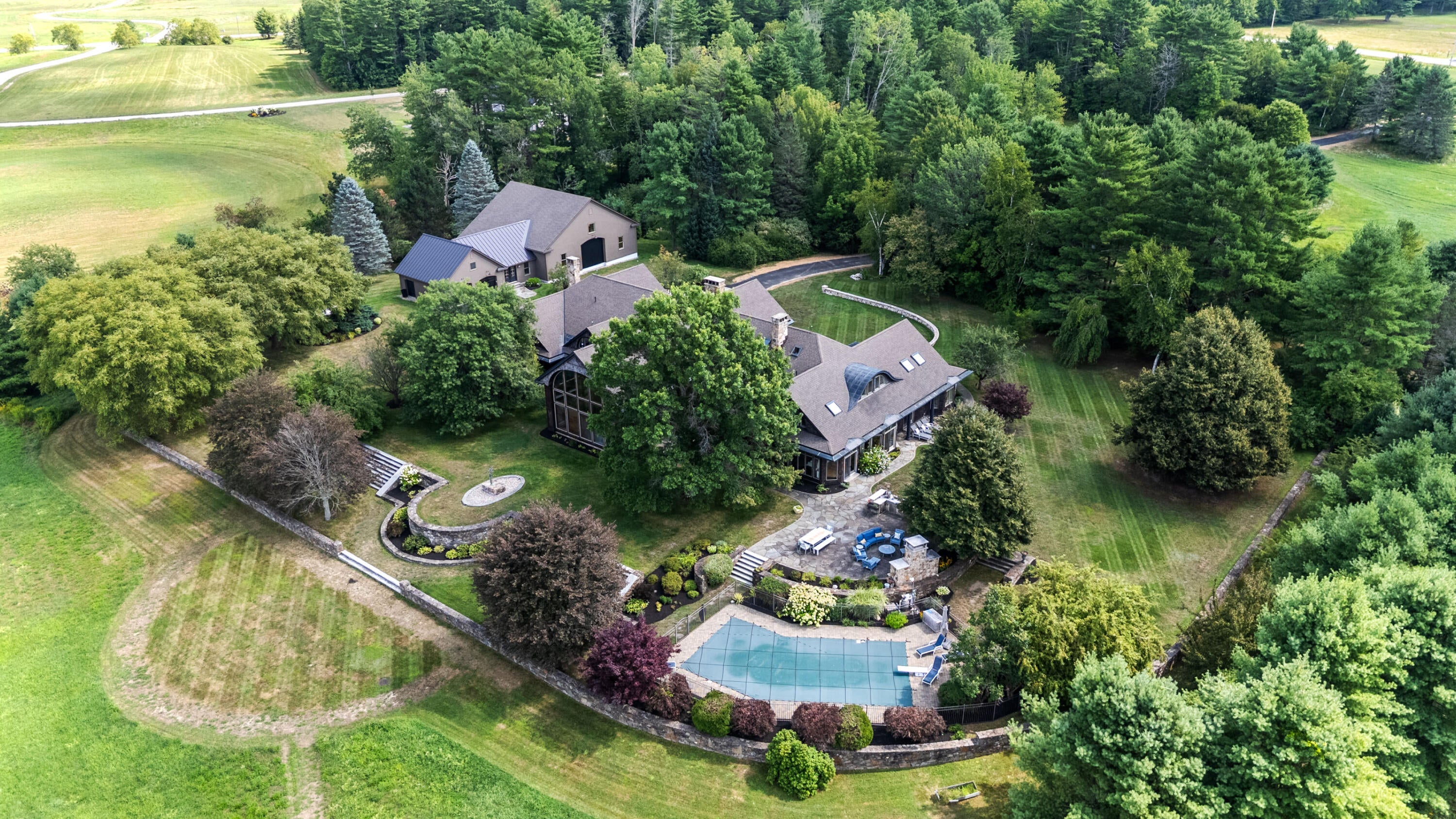 200 Woodville Road
