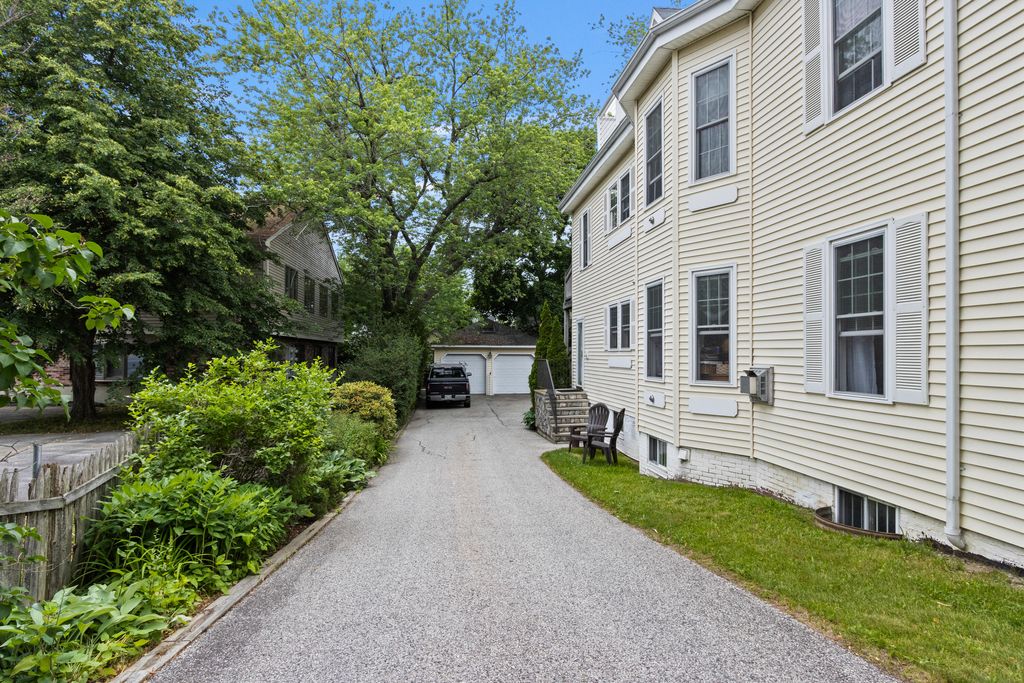 Photo of 31 Bates Street, Portland, ME 04103 (MLS # 1668759)