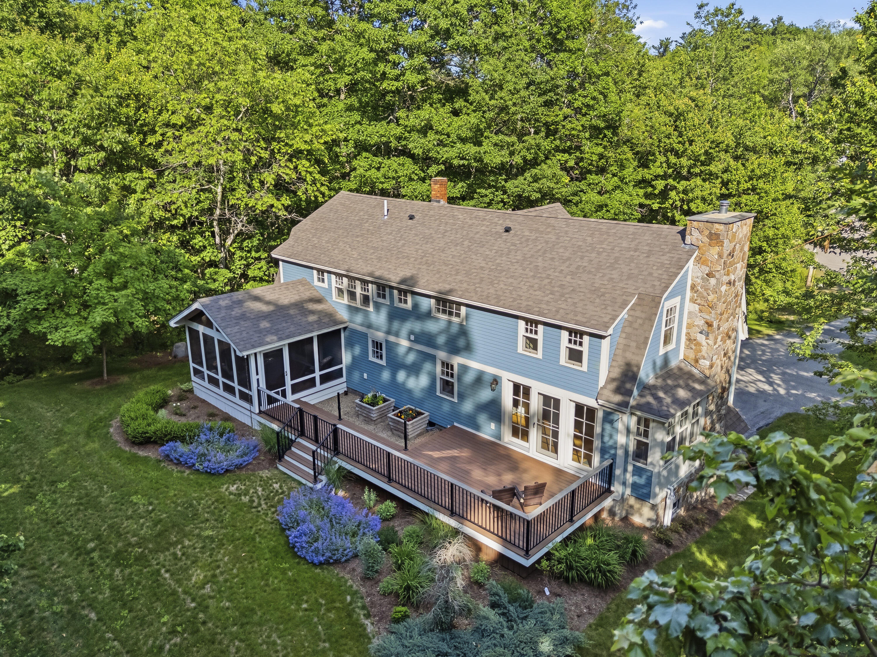 19 Field Avenue