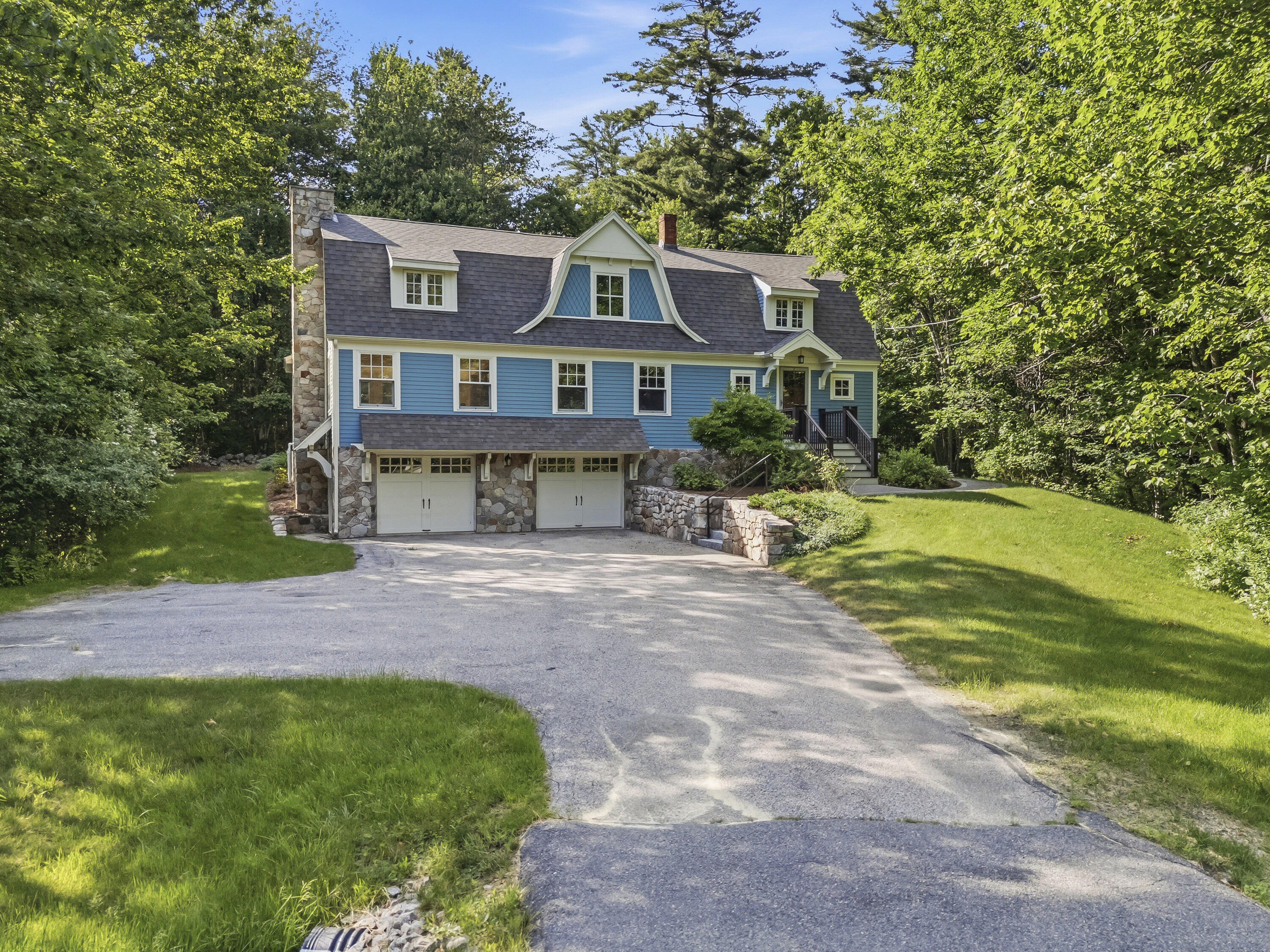 19 Field Avenue