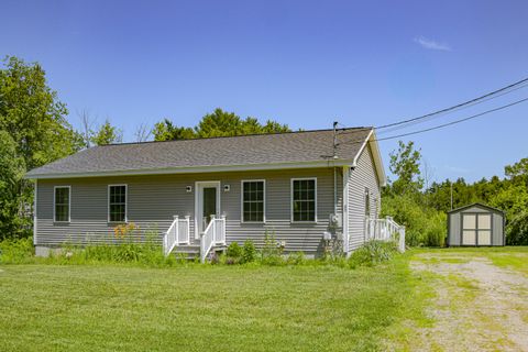 Photo of 50 Braman Street, Auburn, ME 04210 (MLS # 1670158)