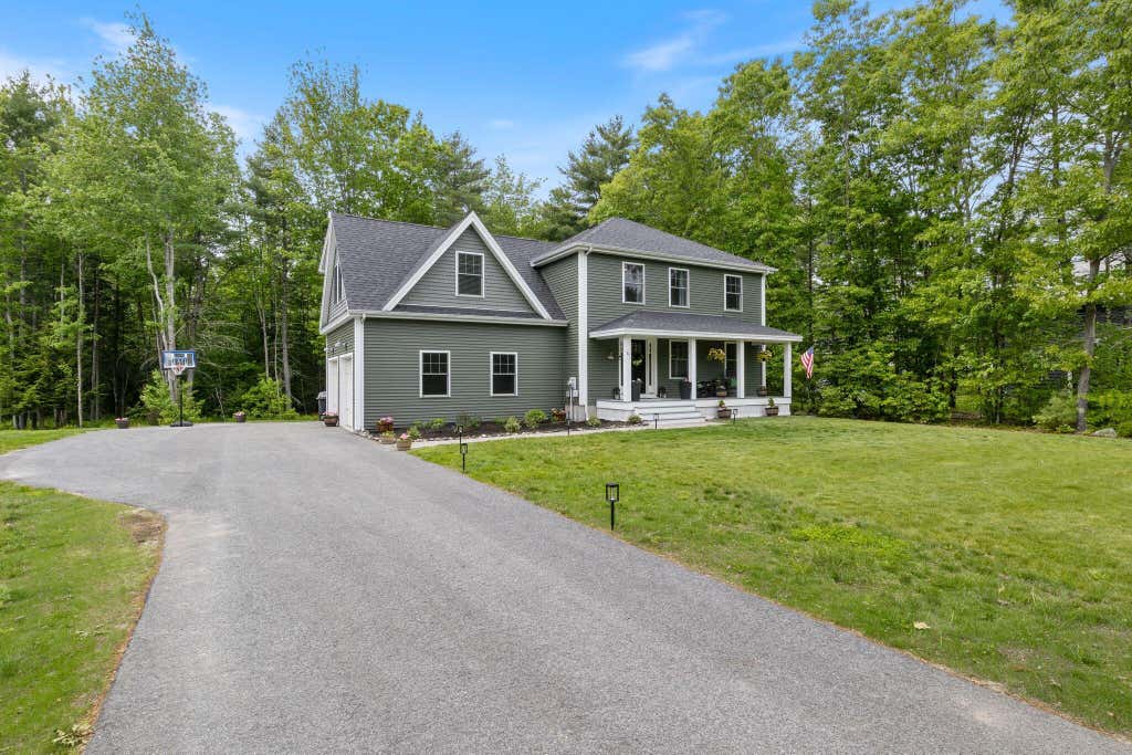 Photo of 25 Leonards Way, Windham, ME 04062 (MLS # 1665509)