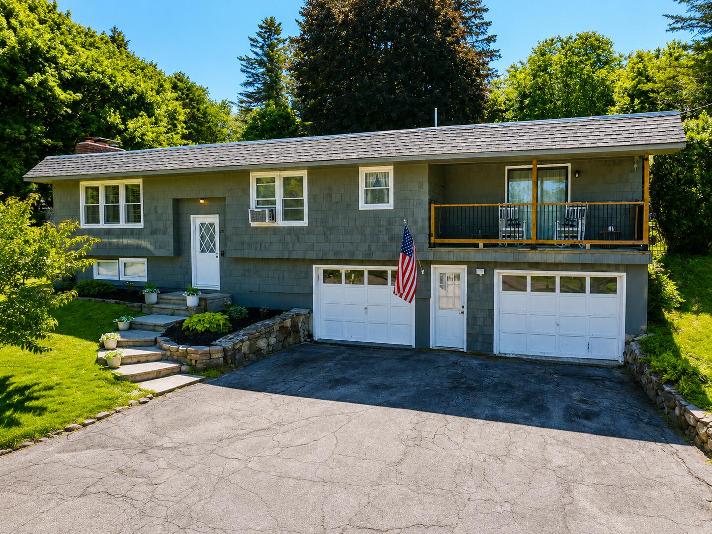 6 Jacqueline Avenue