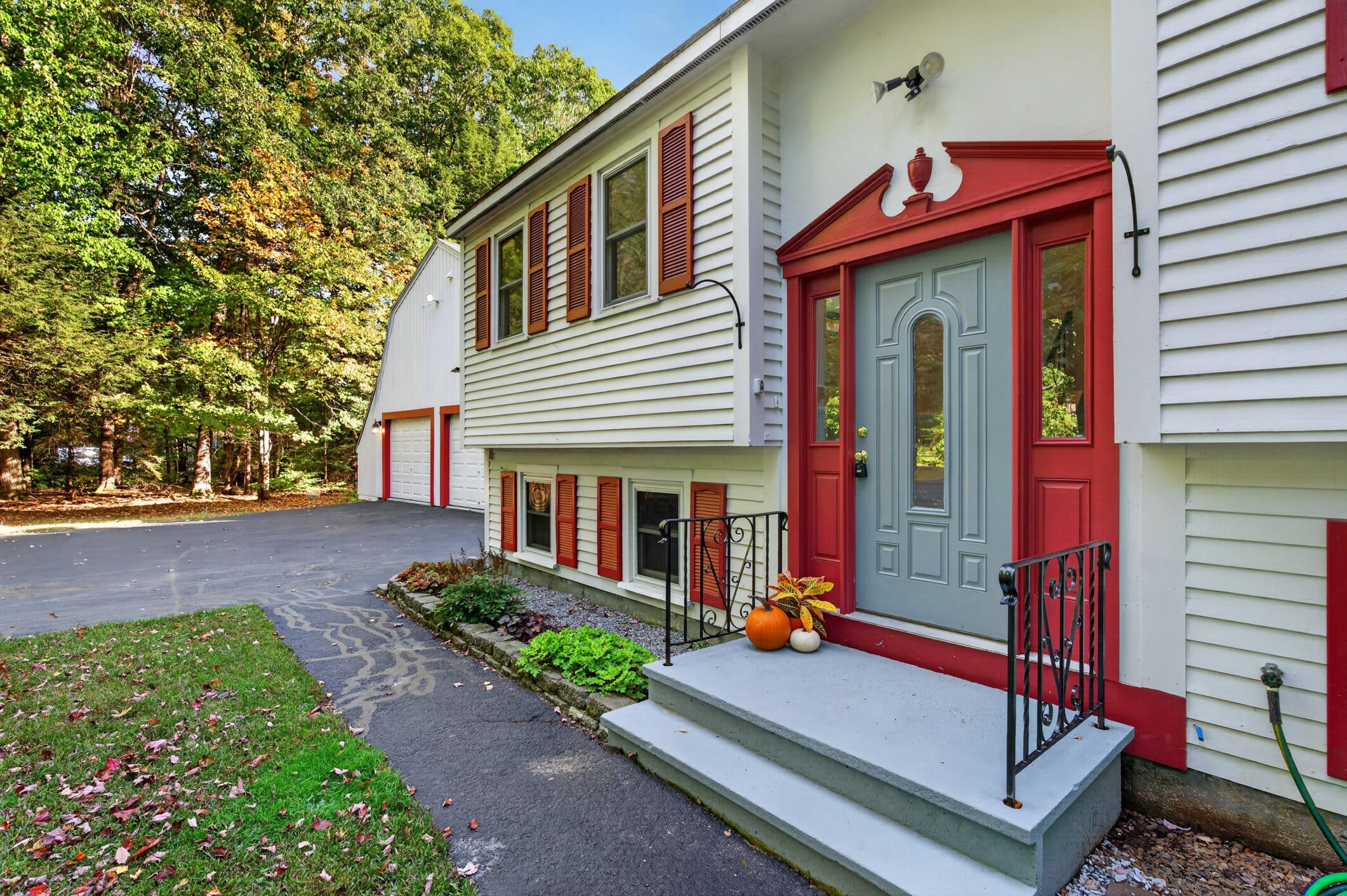 6 Strout Brook Drive
