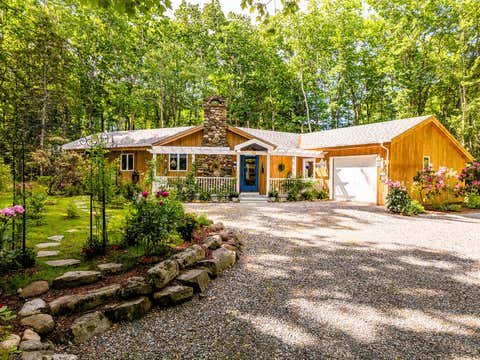 Photo of 12 Alexander Drive, Rockport, ME 04856 (MLS # 1667921)