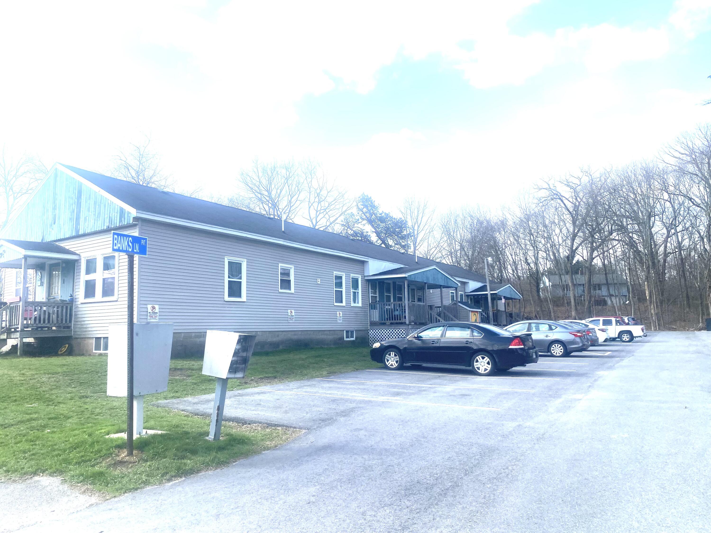 79 W Cutts Street