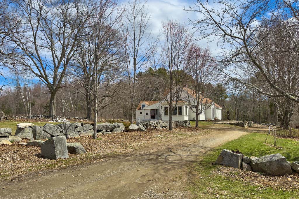 Photo of 175 Quarry Road, Waldoboro, ME 04572 (MLS # 1660163)