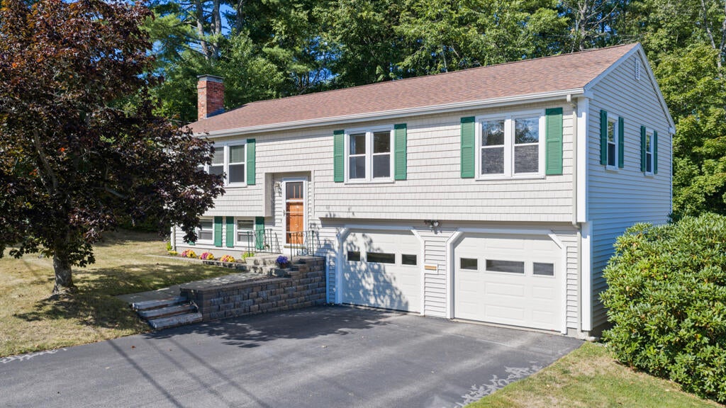 106 Caron Street