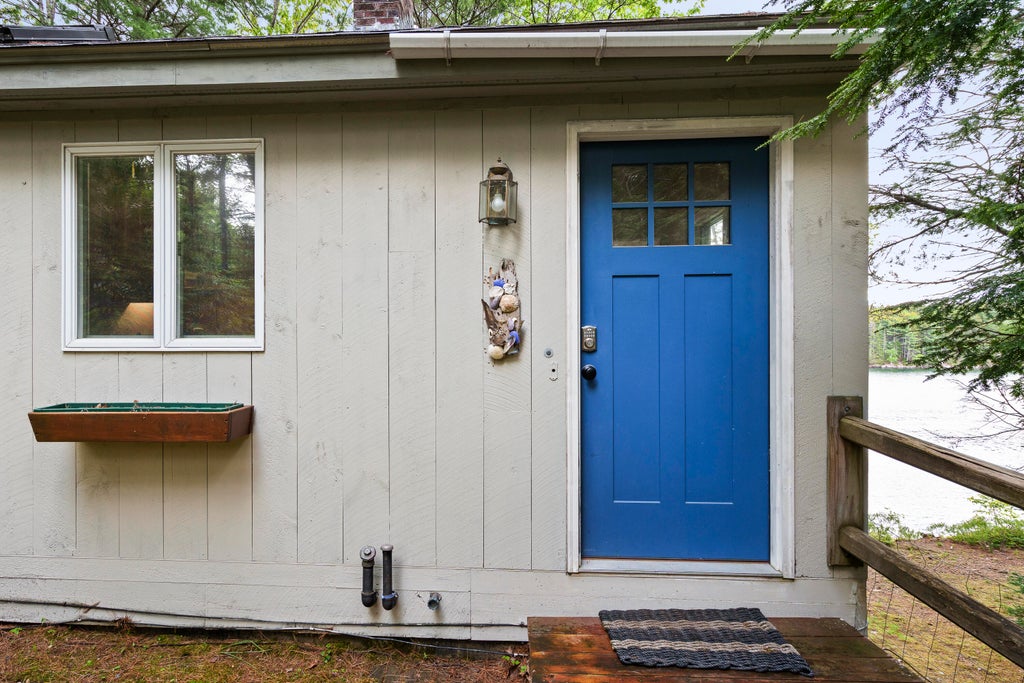 Photo of 57 Laurel Shore Drive, Harpswell, ME 04079 (MLS # 1665230)