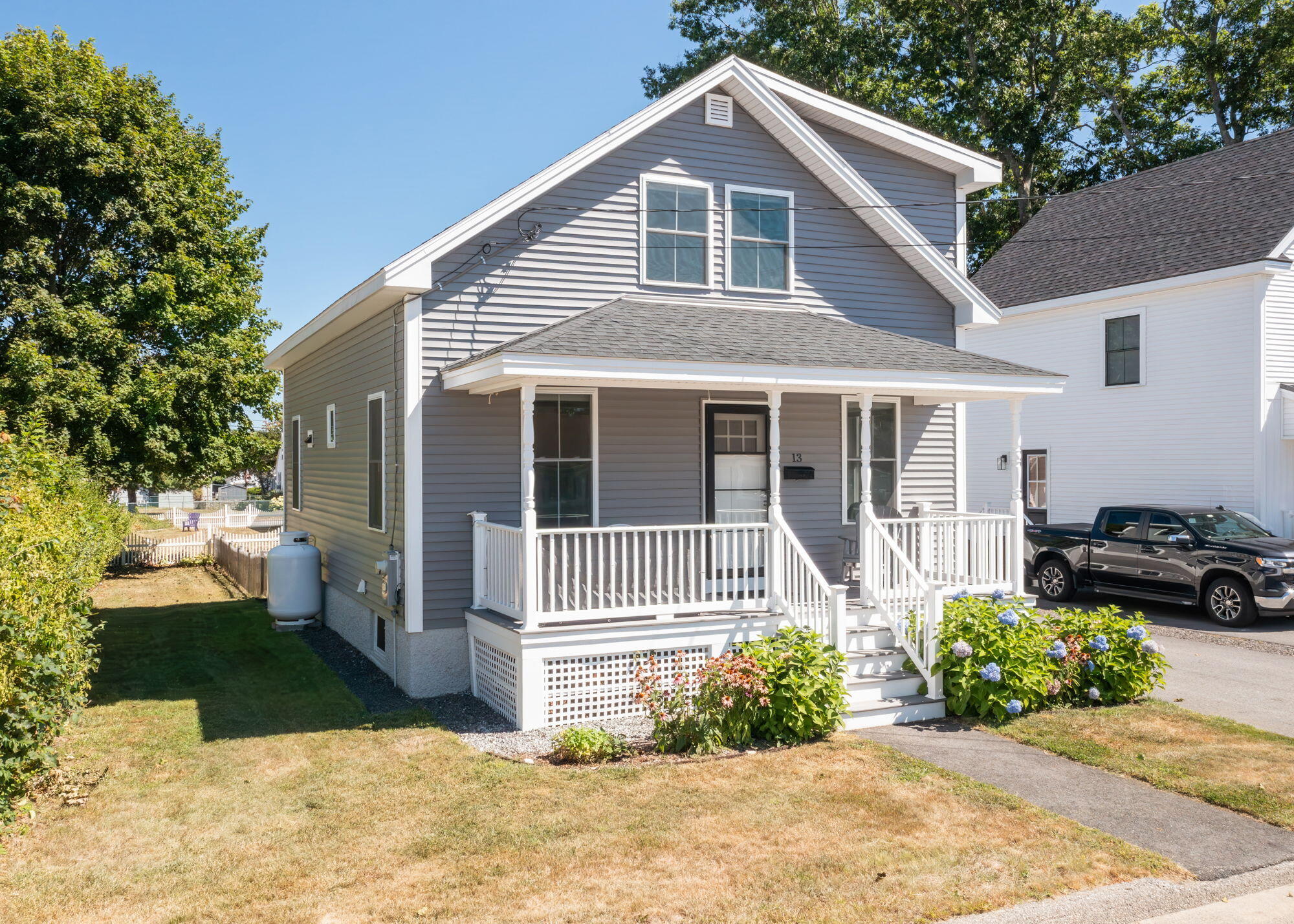 13 Laurier Street