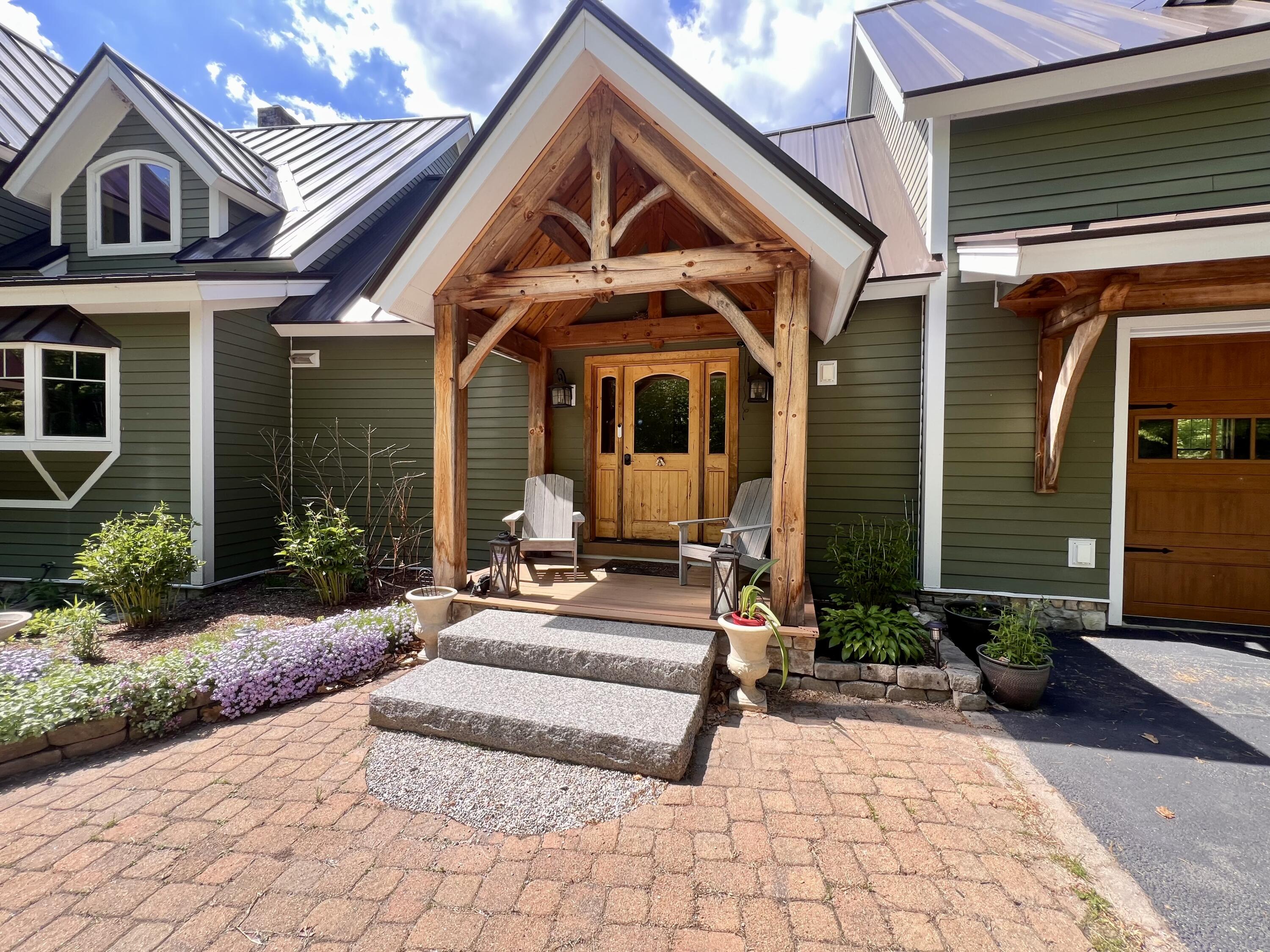 81 Hillside Lane