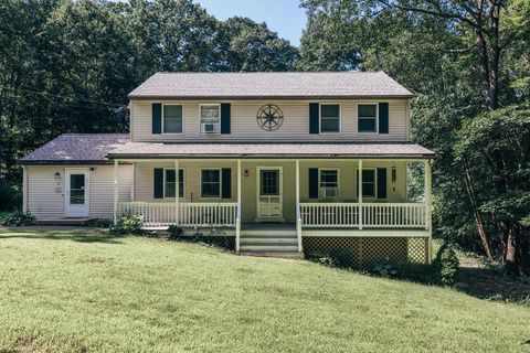 Photo of 8 Evergreen Drive, Freeport, ME 04032 (MLS # 1658382)
