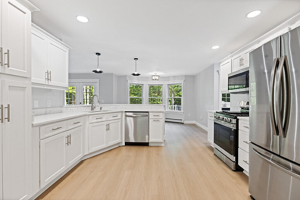 25 Lake Grove Lane