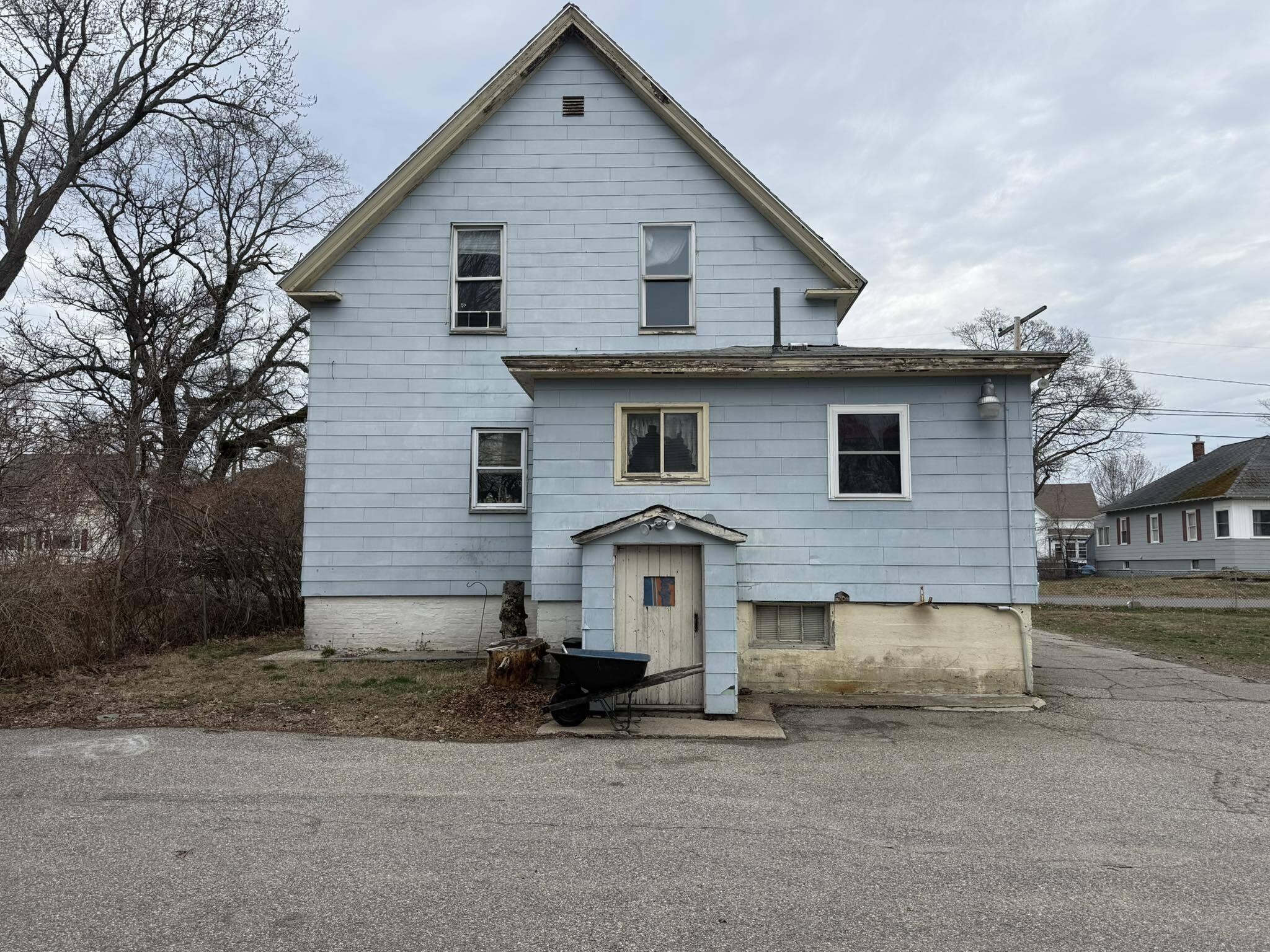 7 Bates Street