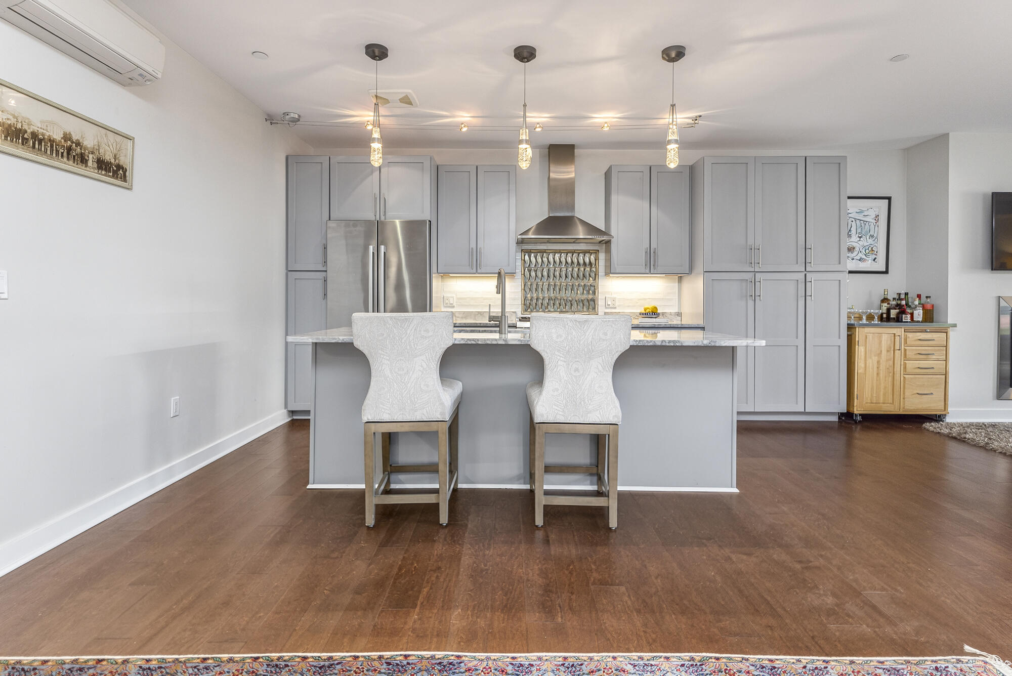 113 Newbury Street 206