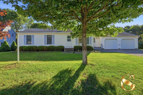Photo of 16 Coville Road, Topsham, ME 04086 (MLS # 1667997)