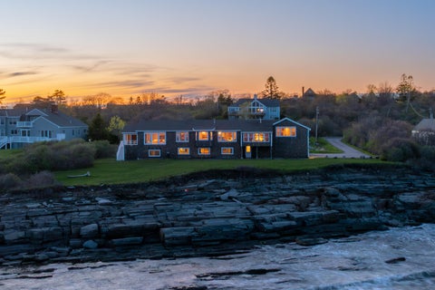 Photo of 10 Sunny Bank Road, Cape Elizabeth, ME 04107 (MLS # 1653120)