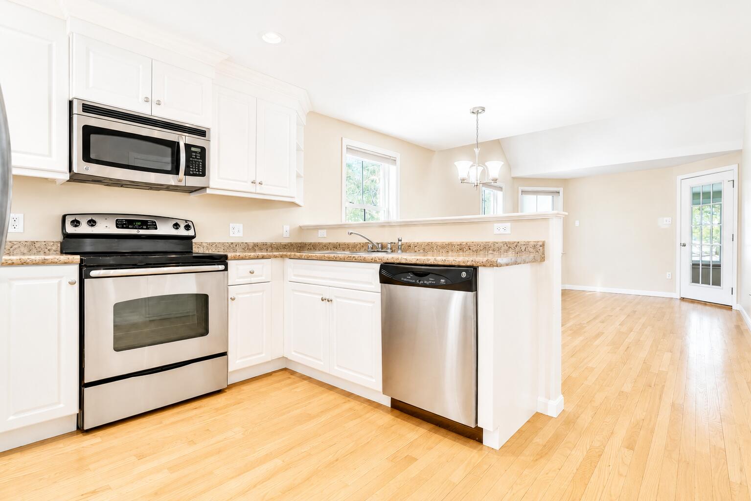 2 Lexington Drive 2