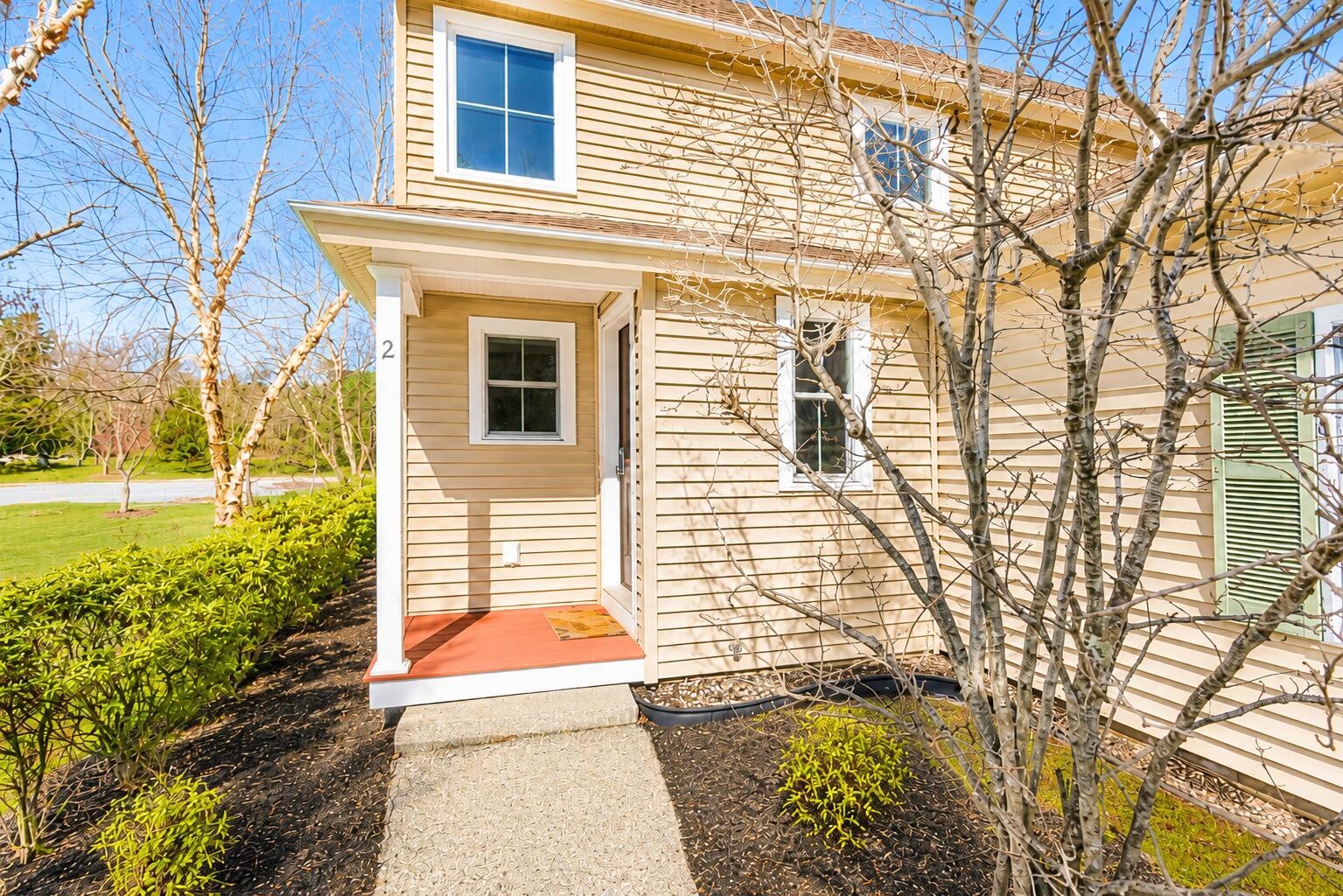 2 Lexington Drive 2