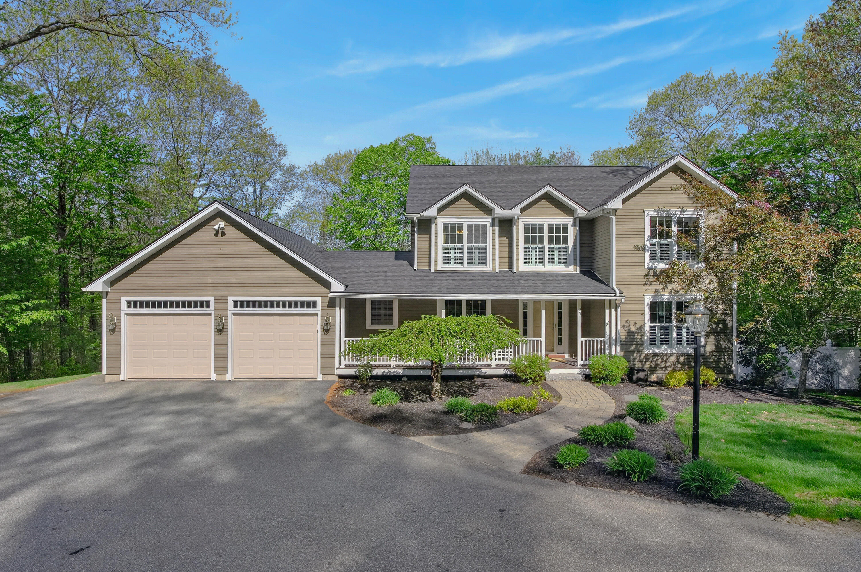 25 Hillview Lane