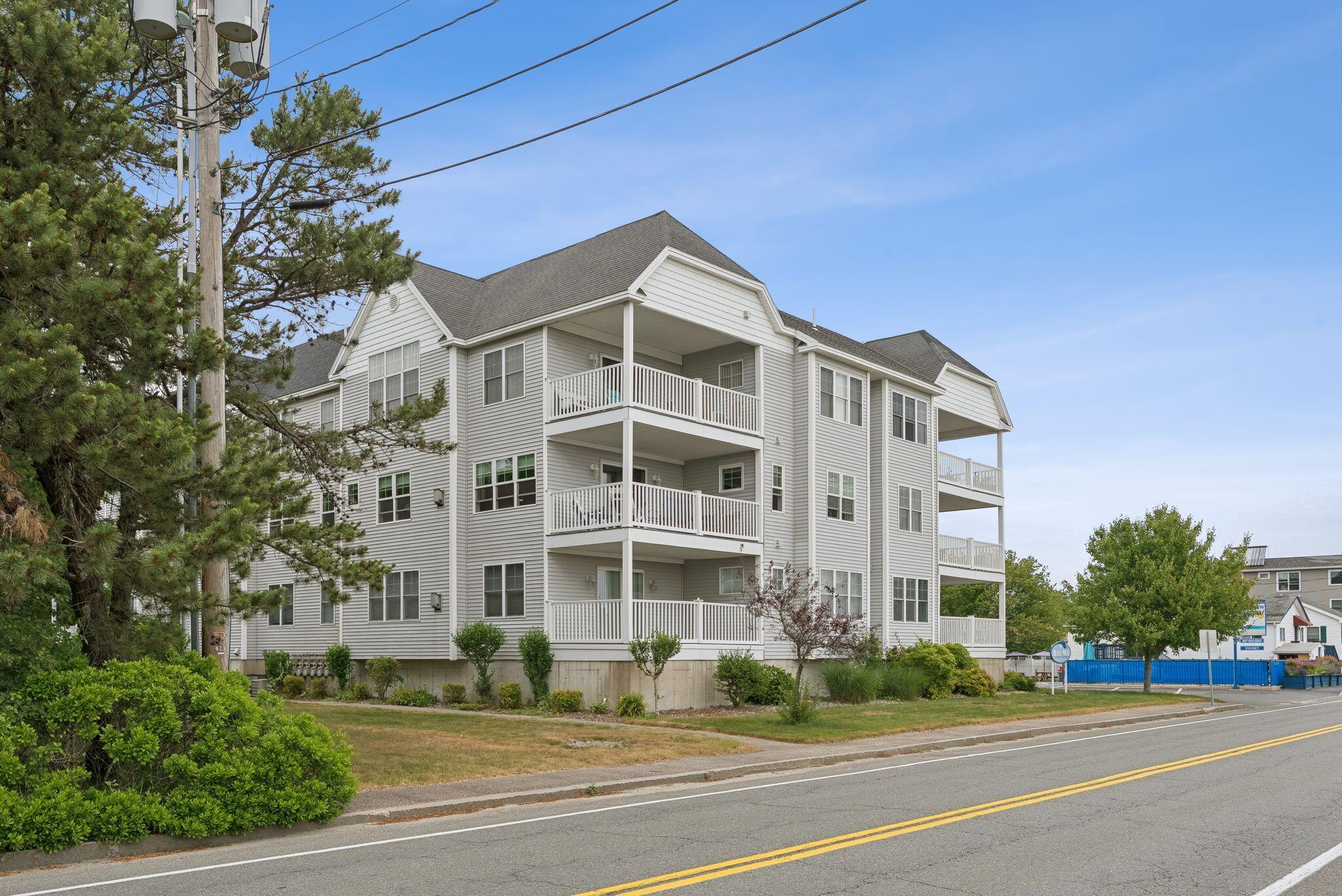 170 E Grand Avenue 8