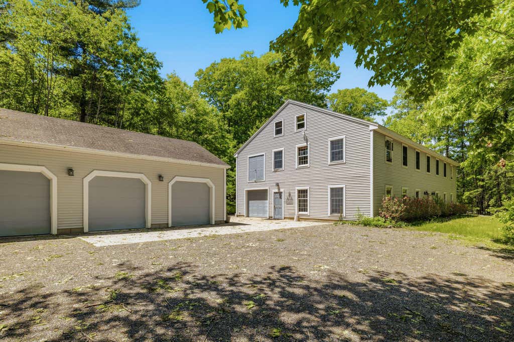 Photo of 1 Fieldstone Estates Road, York, ME 03909 (MLS # 1667106)